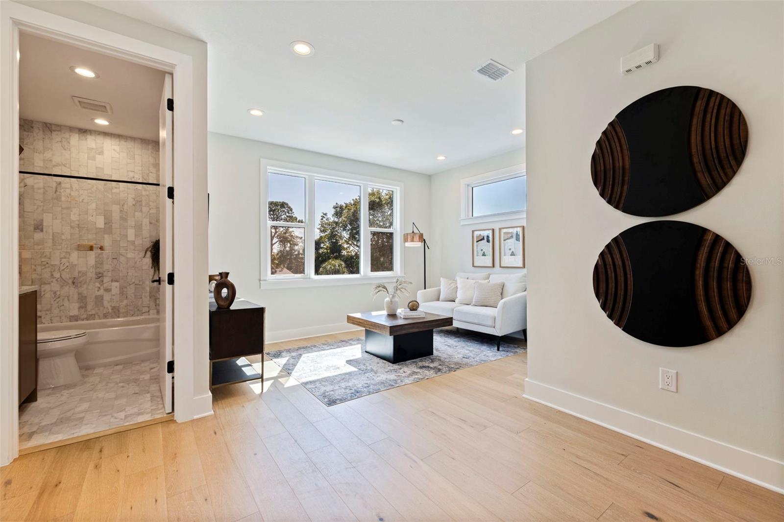 1735 MASSACHUSETTS AVE NE