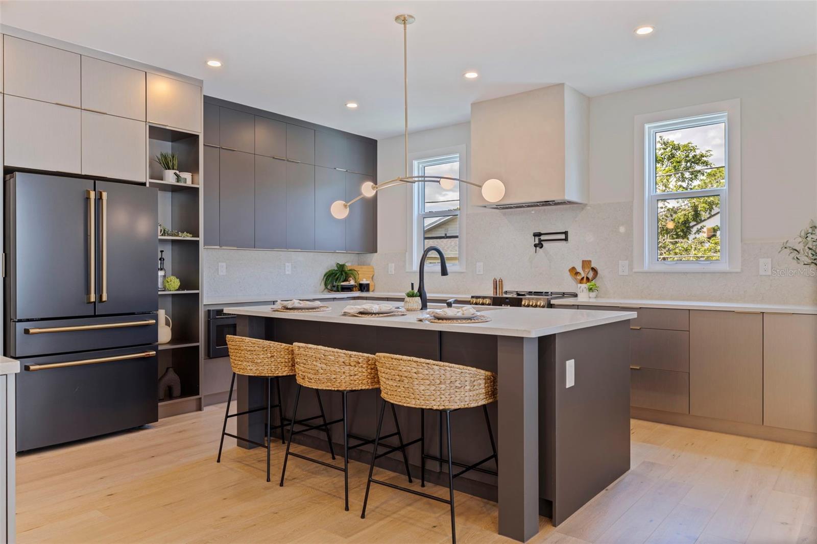 1735 MASSACHUSETTS AVE NE