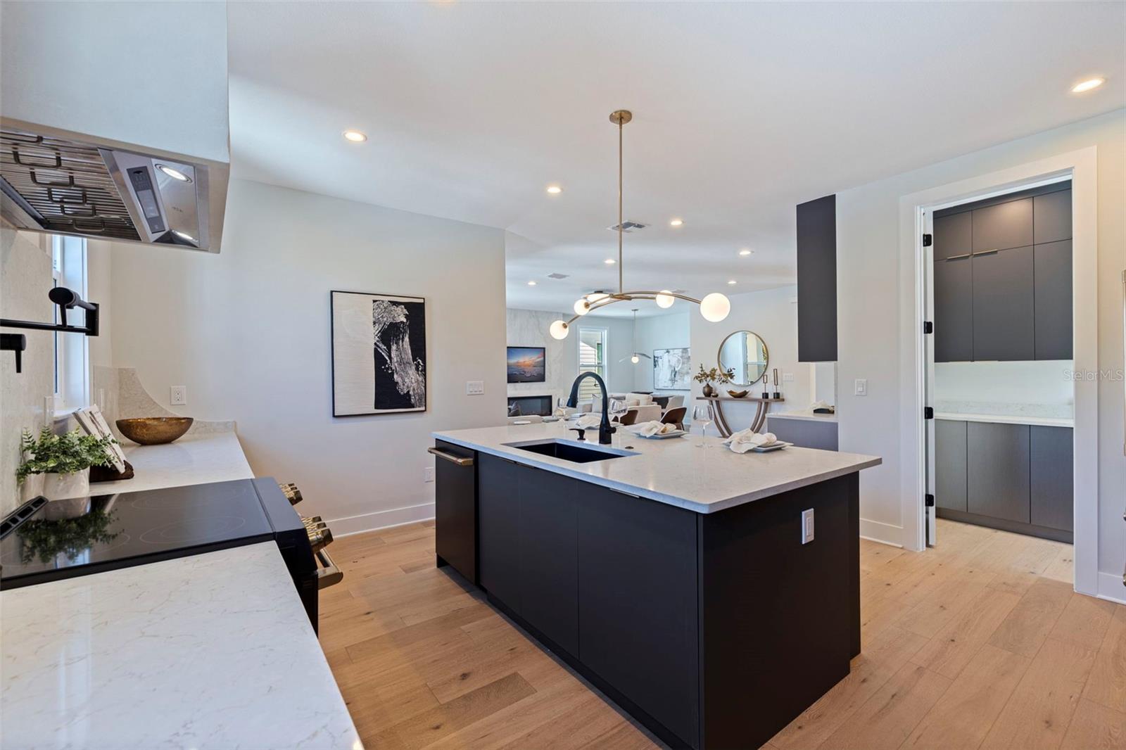 1735 MASSACHUSETTS AVE NE