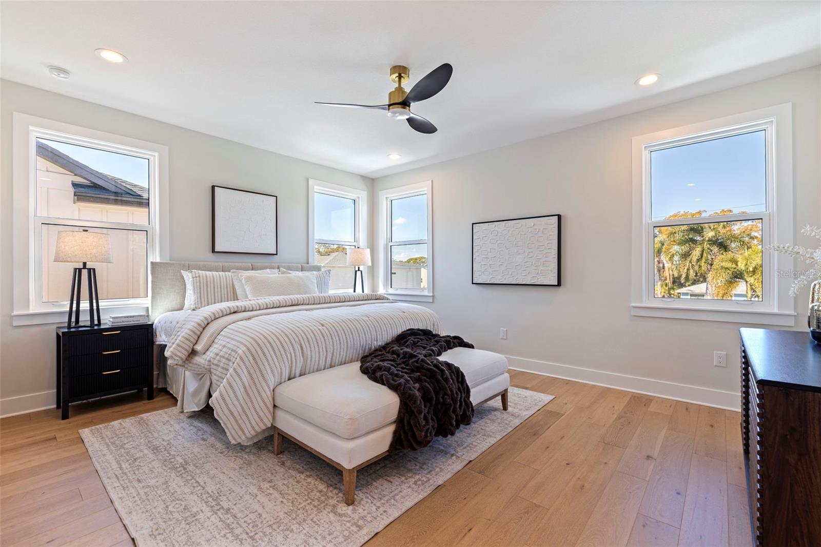 1735 MASSACHUSETTS AVE NE