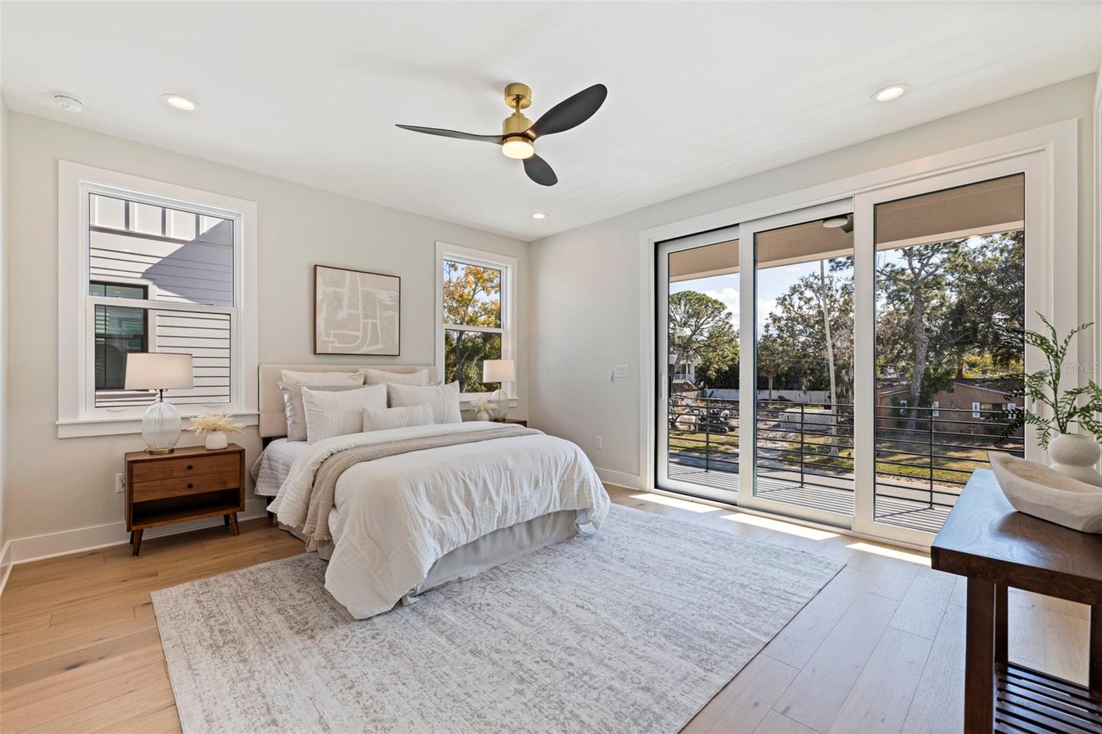 1735 MASSACHUSETTS AVE NE