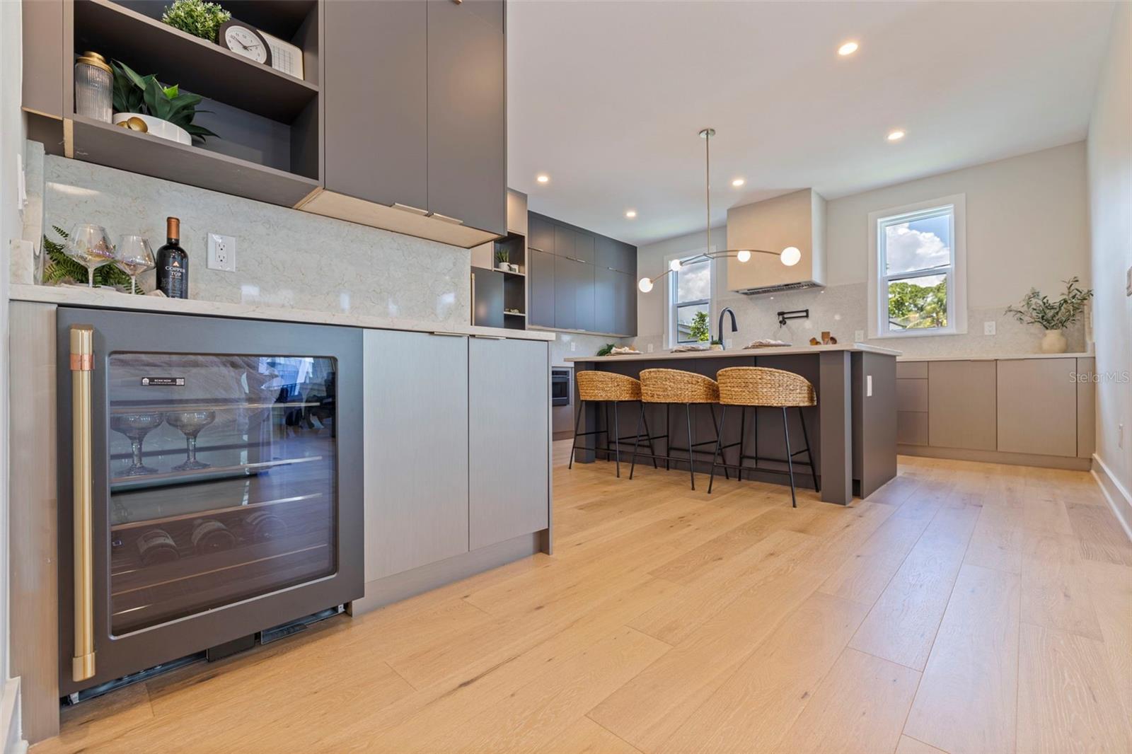 1735 MASSACHUSETTS AVE NE