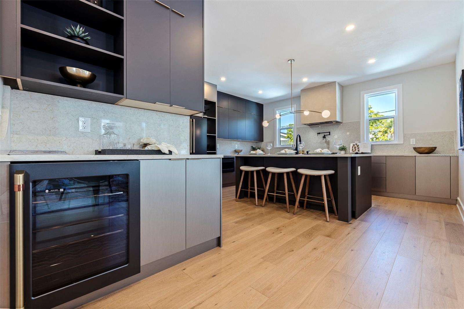 1735 MASSACHUSETTS AVE NE