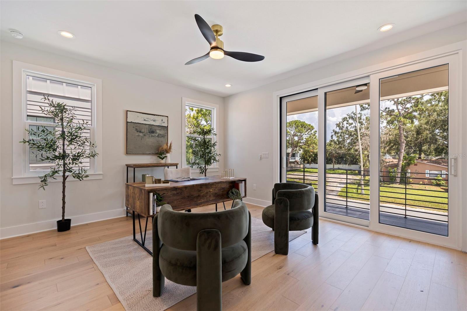 1735 MASSACHUSETTS AVE NE