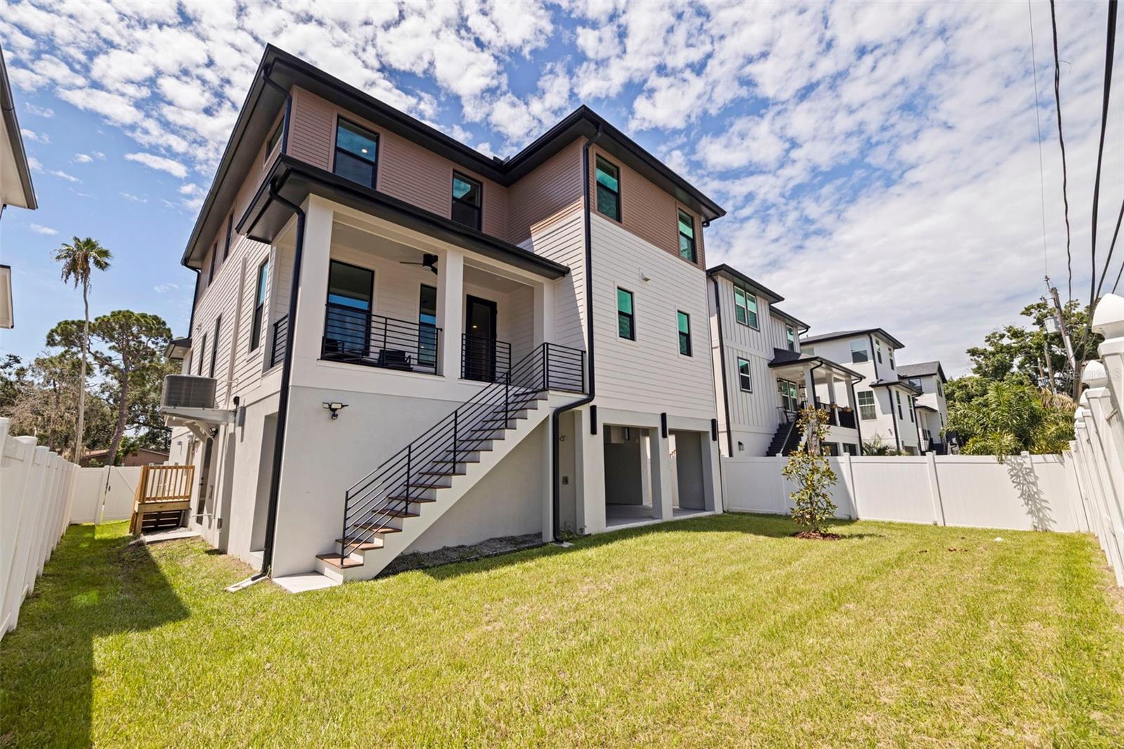 1735 MASSACHUSETTS AVE NE