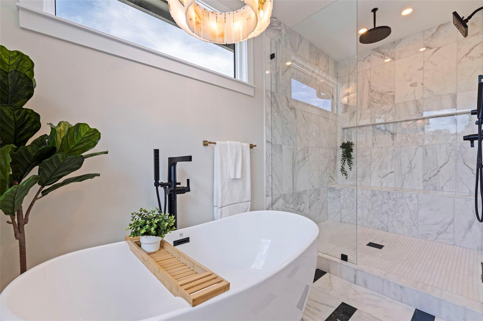 1735 MASSACHUSETTS AVE NE