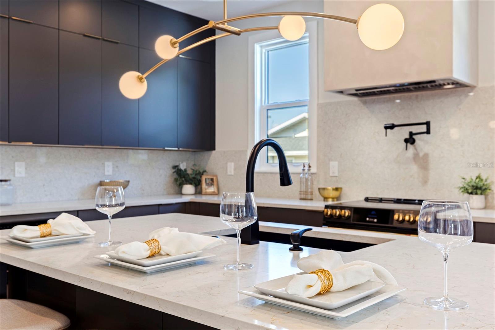 1735 MASSACHUSETTS AVE NE