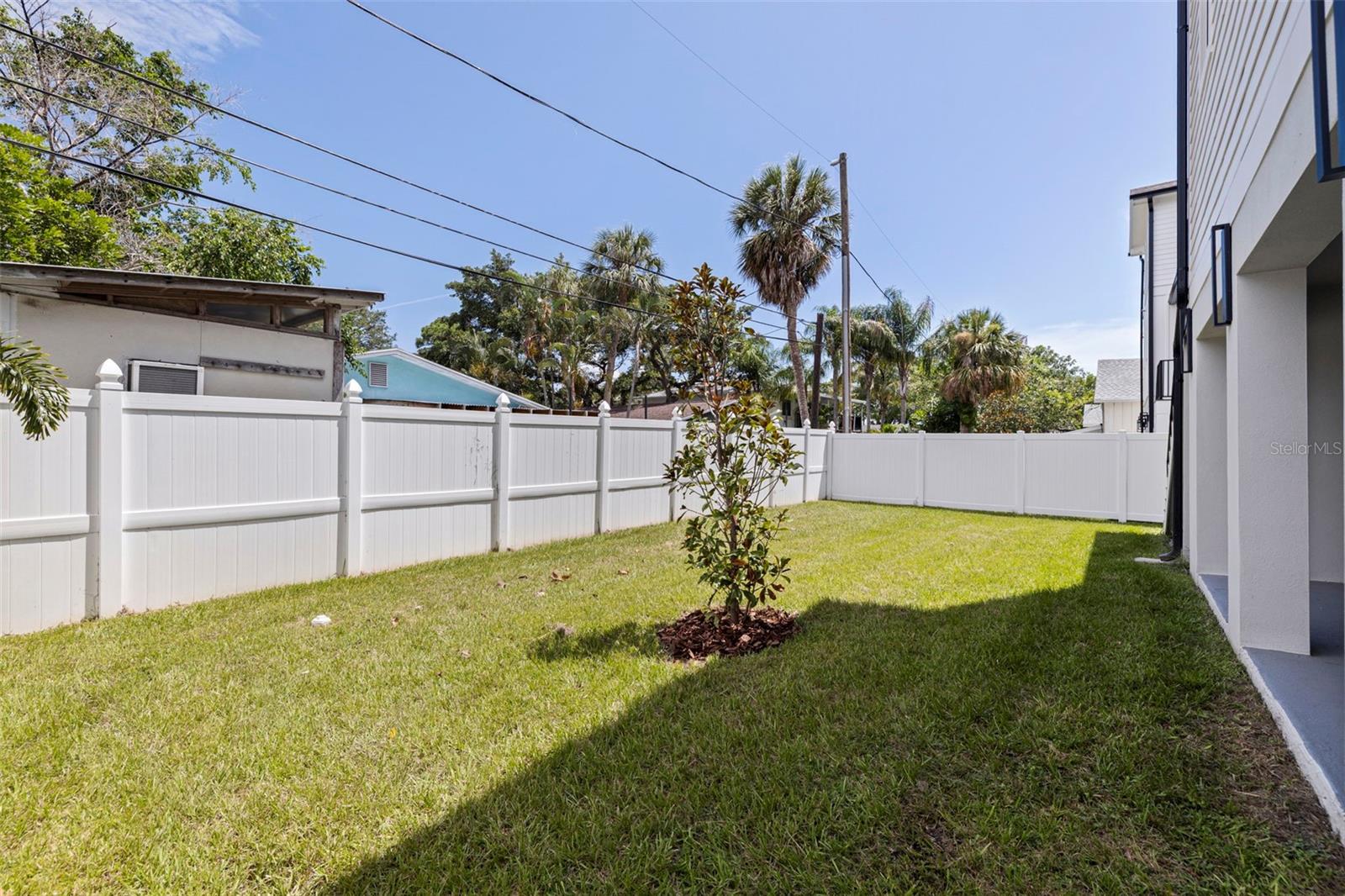 1735 MASSACHUSETTS AVE NE