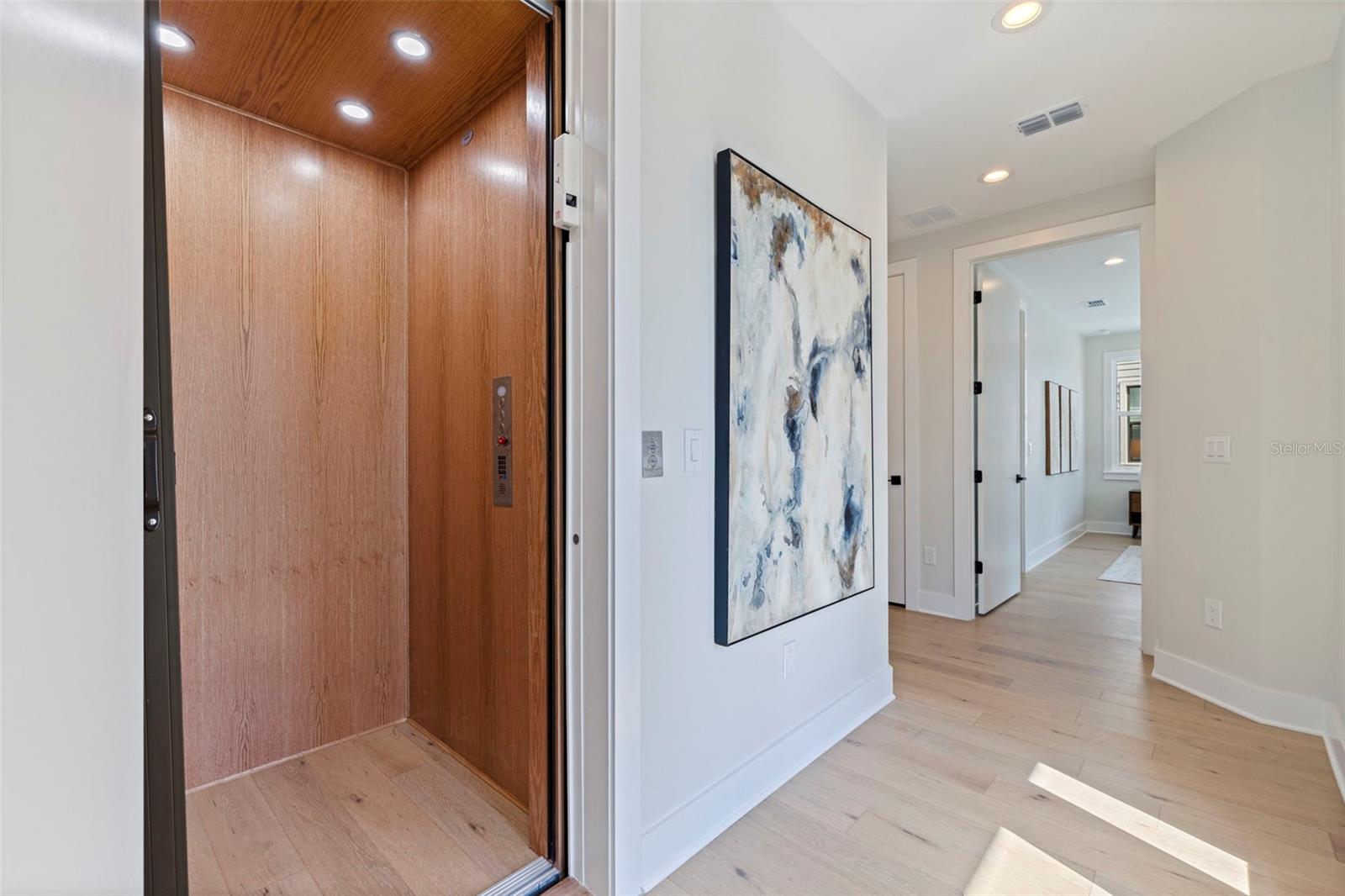 1735 MASSACHUSETTS AVE NE