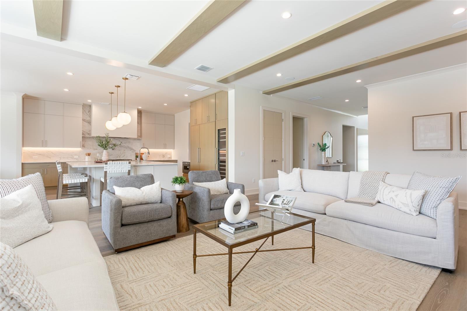 1254 CORDOVA BLVD NE