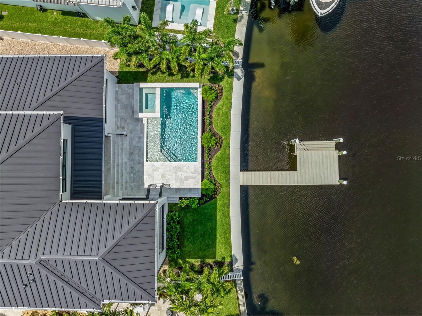 1254 CORDOVA BLVD NE