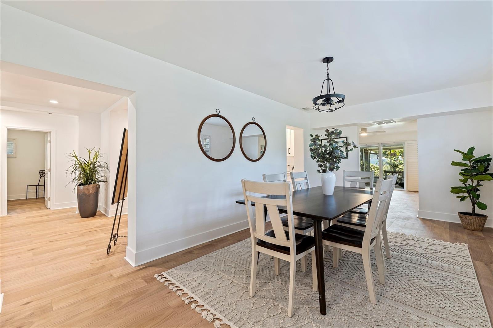 4134 HUNTINGTON ST NE