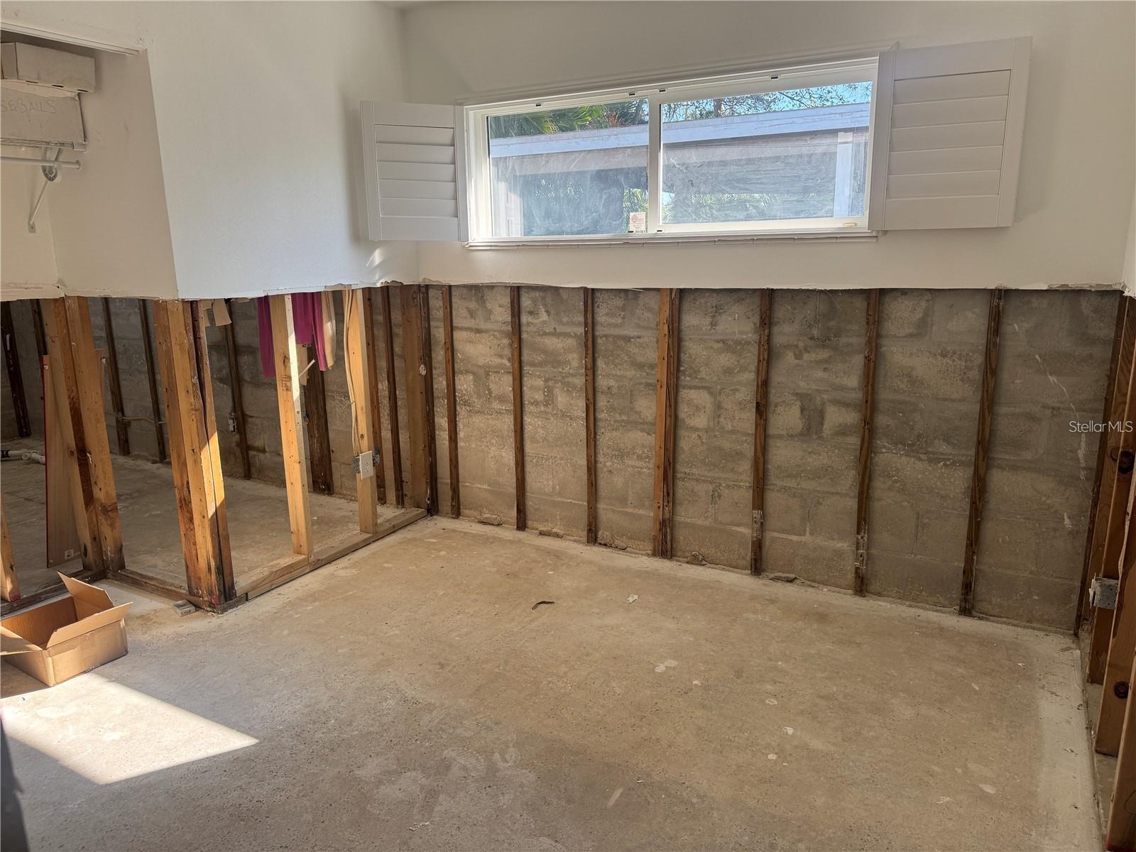 4134 HUNTINGTON ST NE