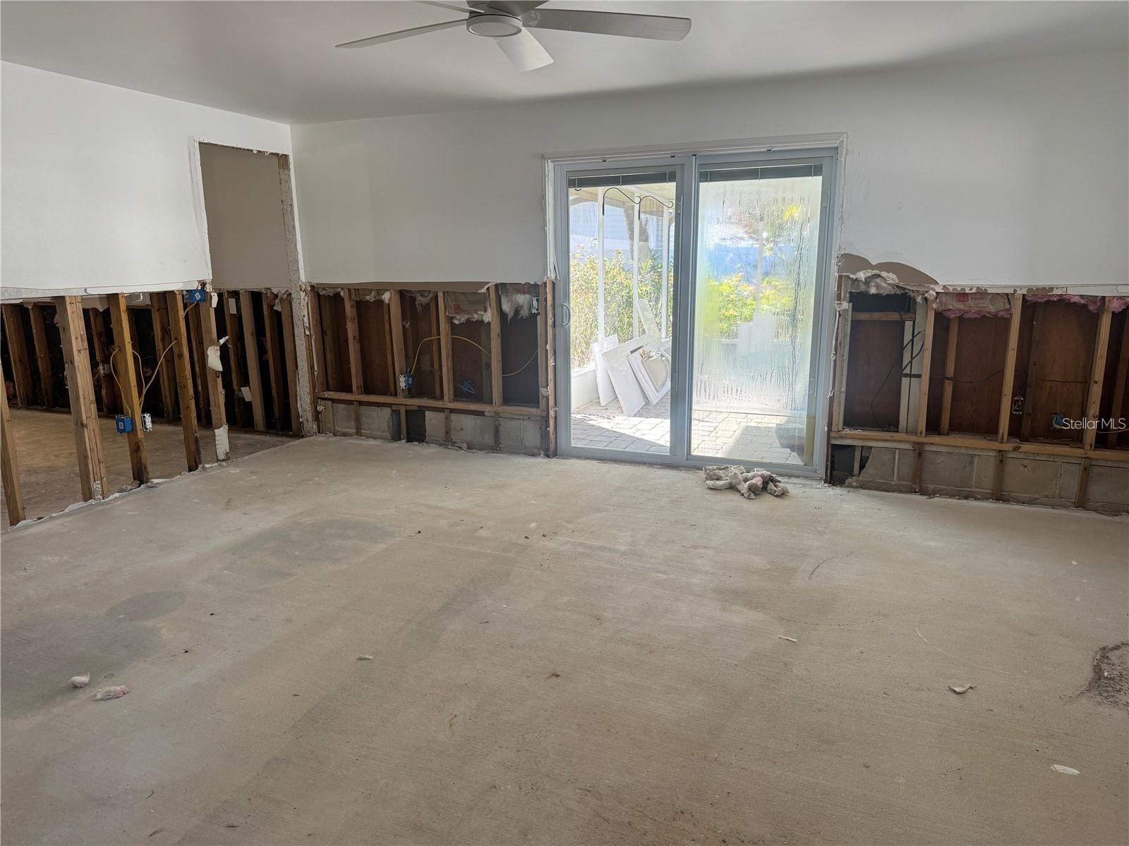 4134 HUNTINGTON ST NE