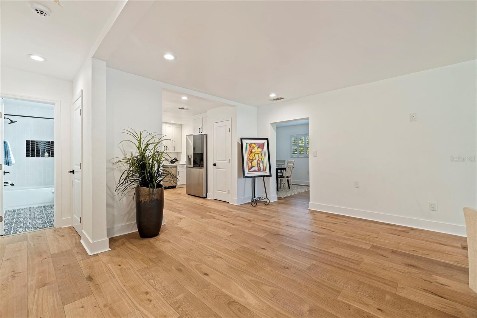 4134 HUNTINGTON ST NE