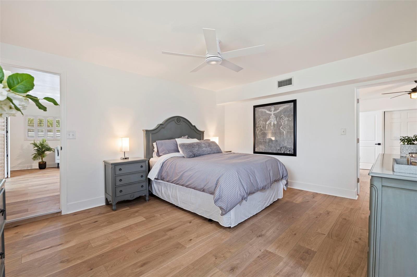 4134 HUNTINGTON ST NE