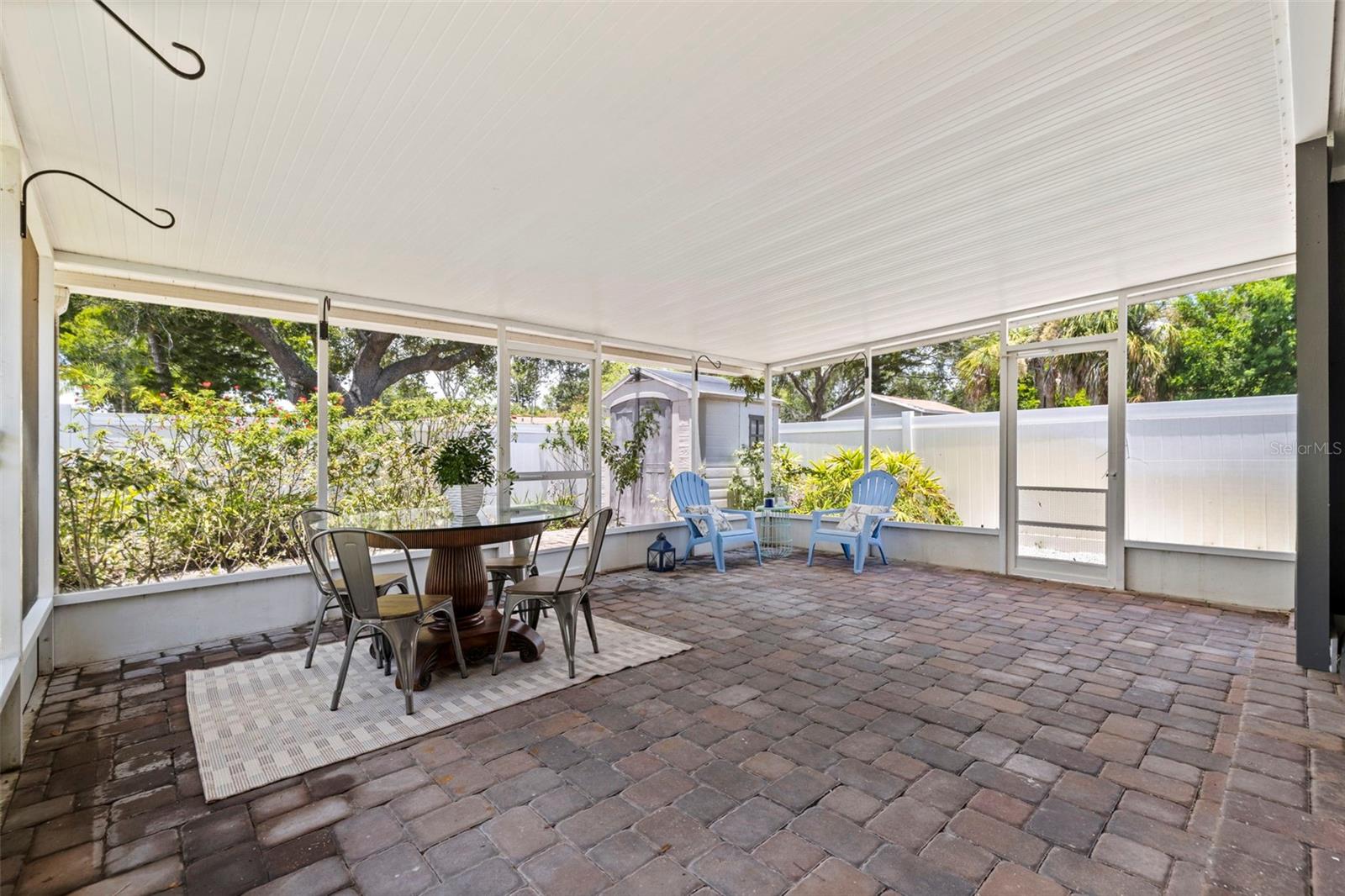 4134 HUNTINGTON ST NE