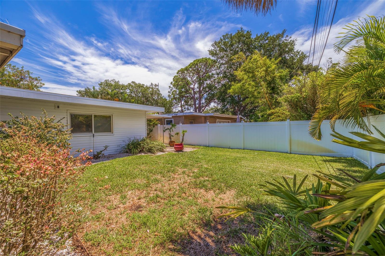 4134 HUNTINGTON ST NE