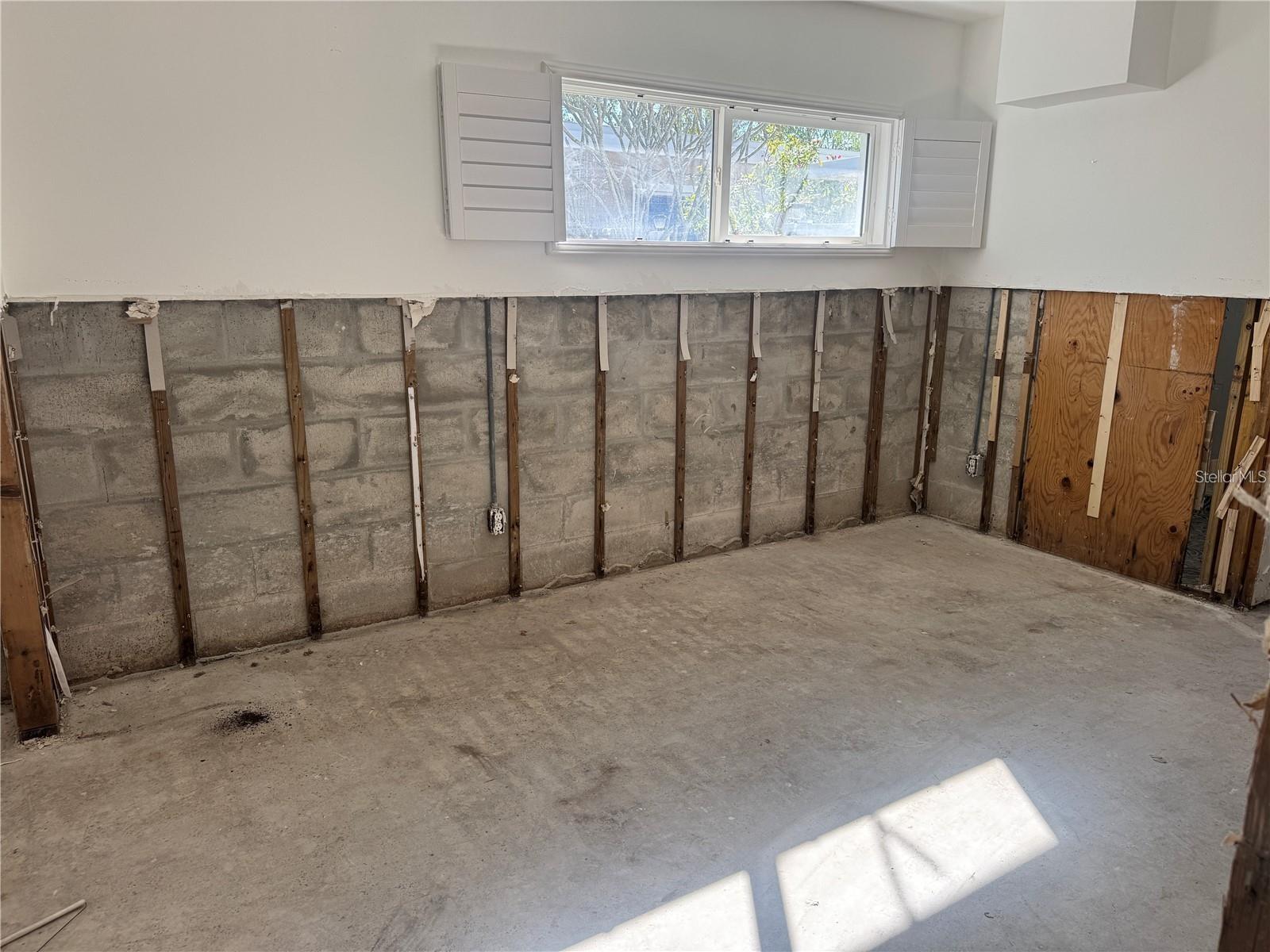 4134 HUNTINGTON ST NE