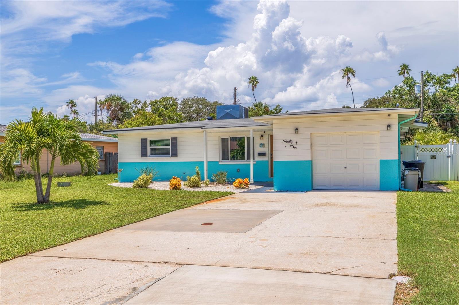 4010 HUNTINGTON ST NE