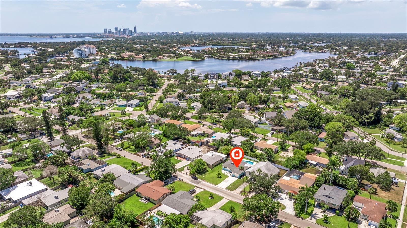 4010 HUNTINGTON ST NE