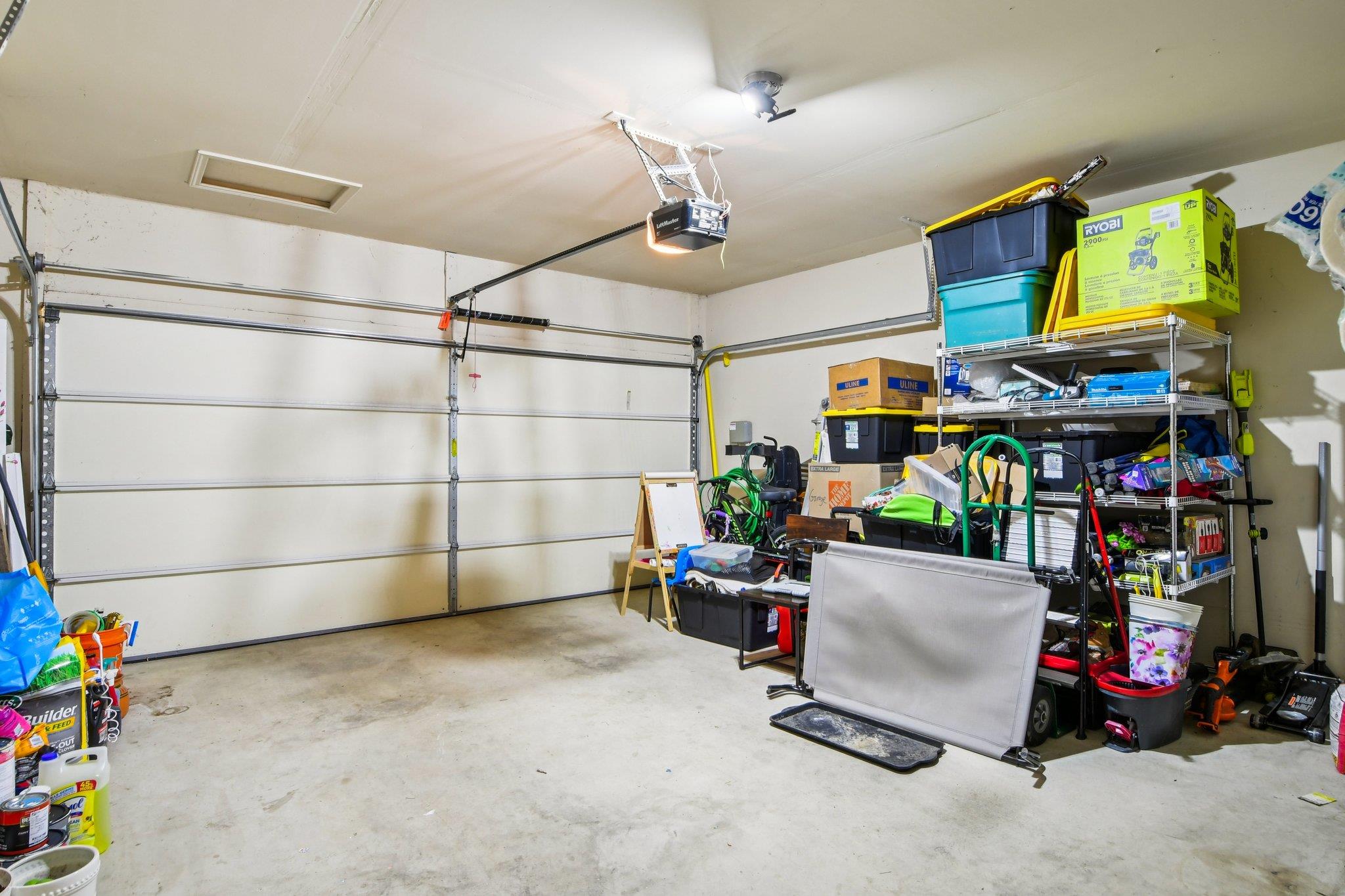 125 Checkerspot CT