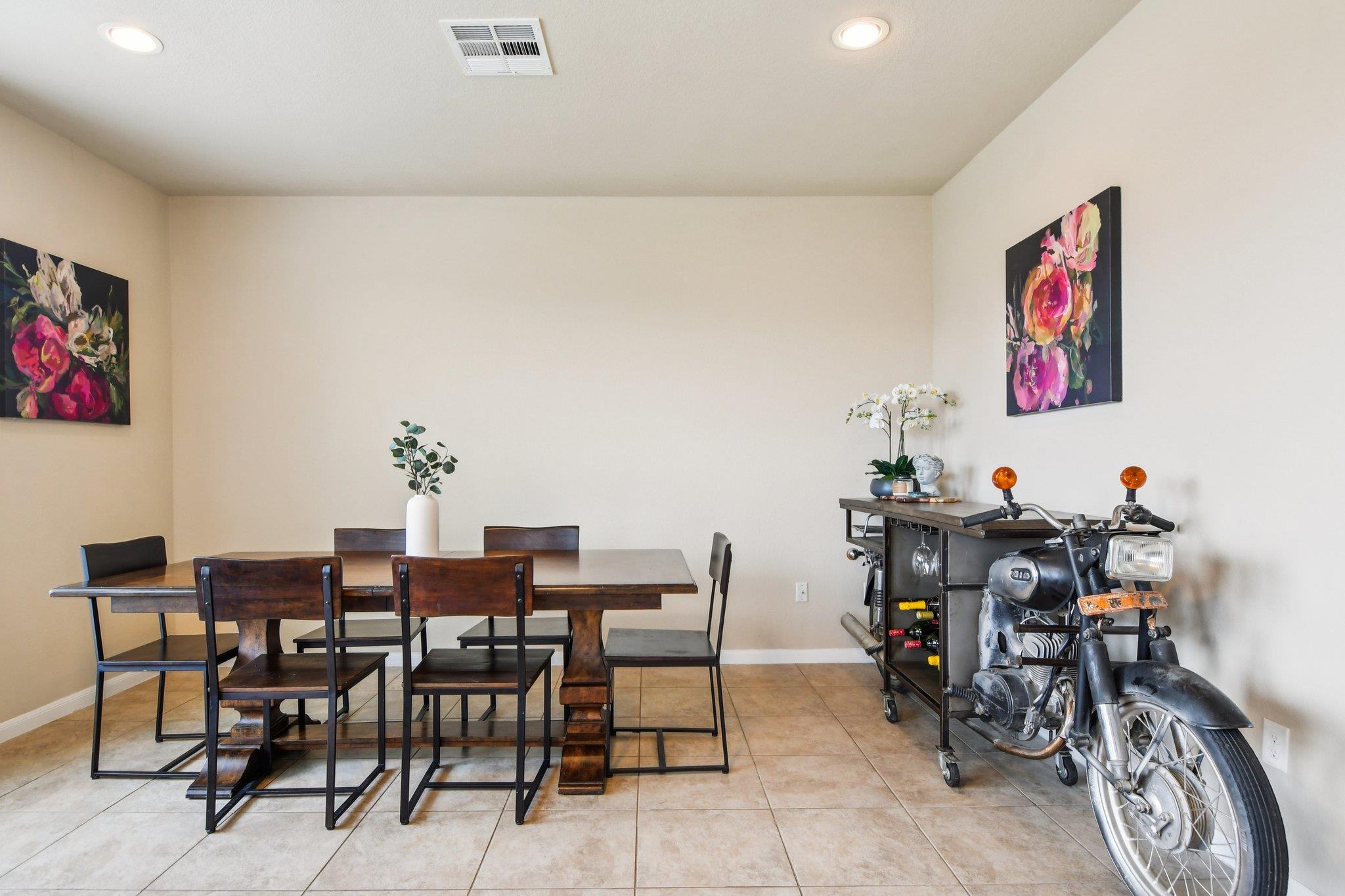 125 Checkerspot CT
