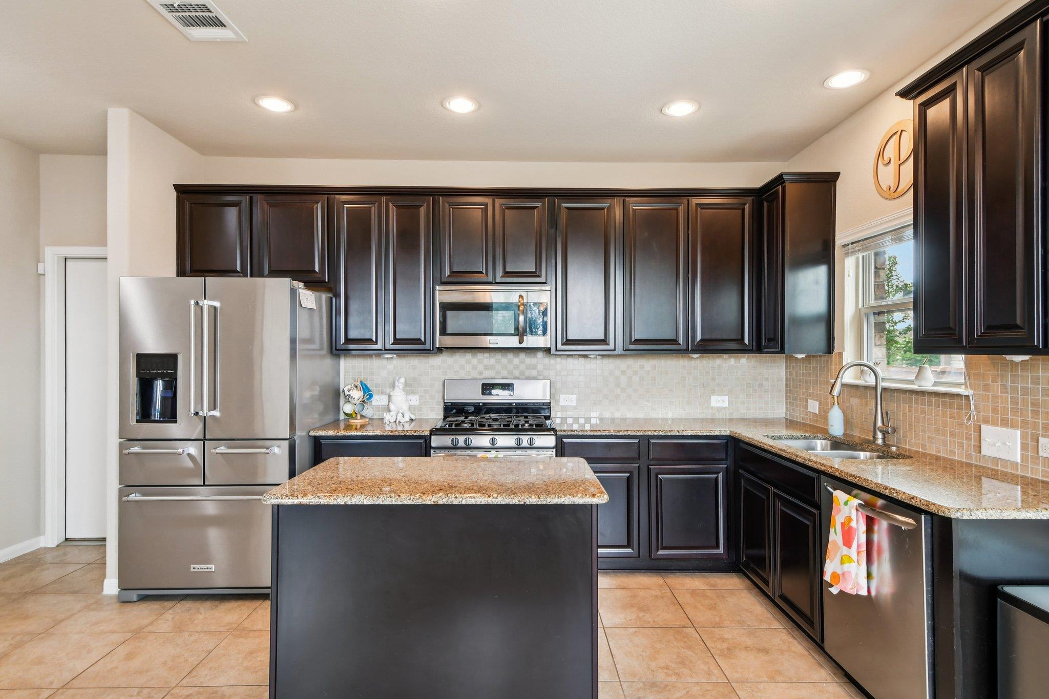 125 Checkerspot CT