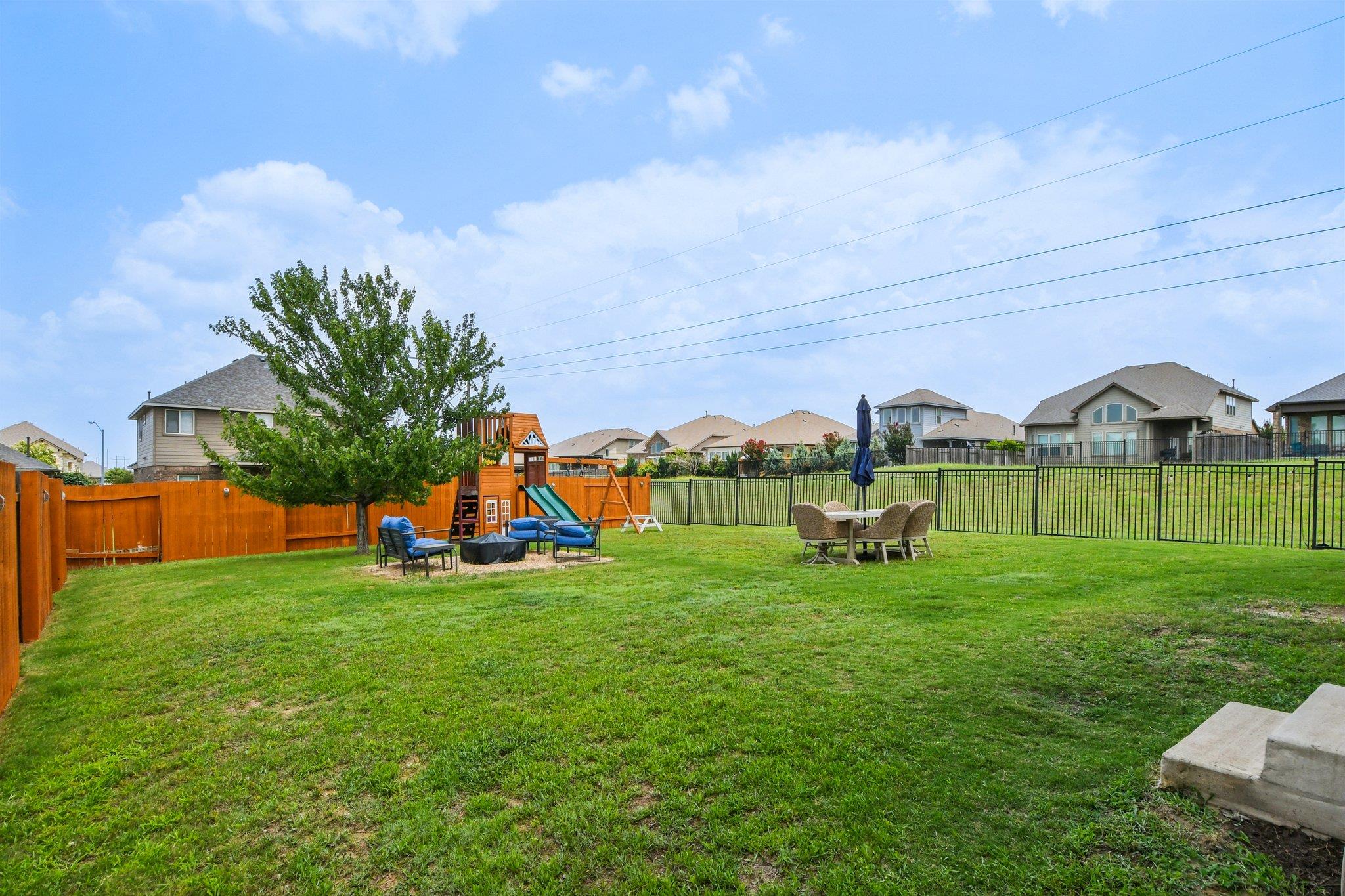 125 Checkerspot CT