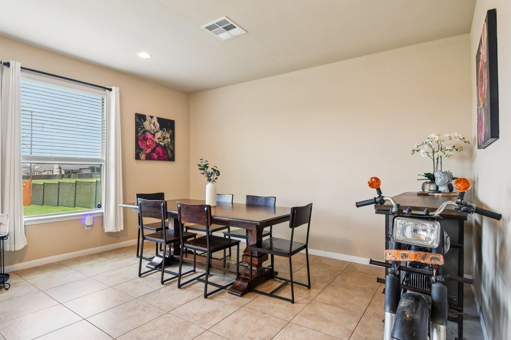 125 Checkerspot CT