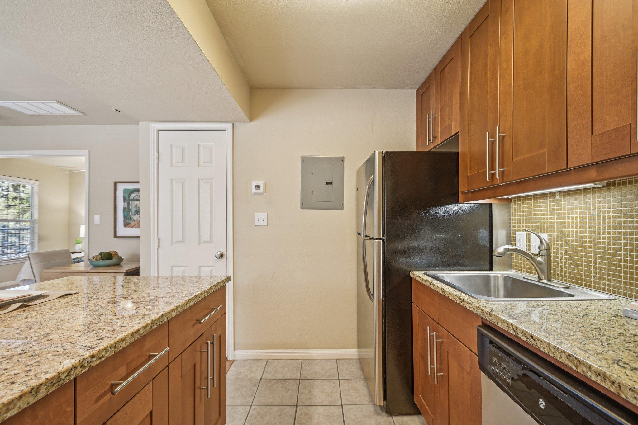 7685 Northcross DR # 329