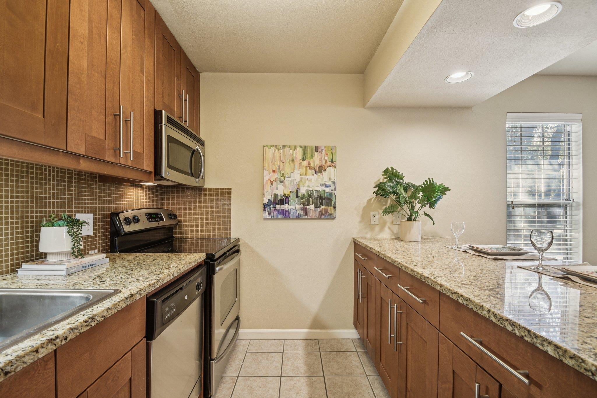 7685 Northcross DR # 329