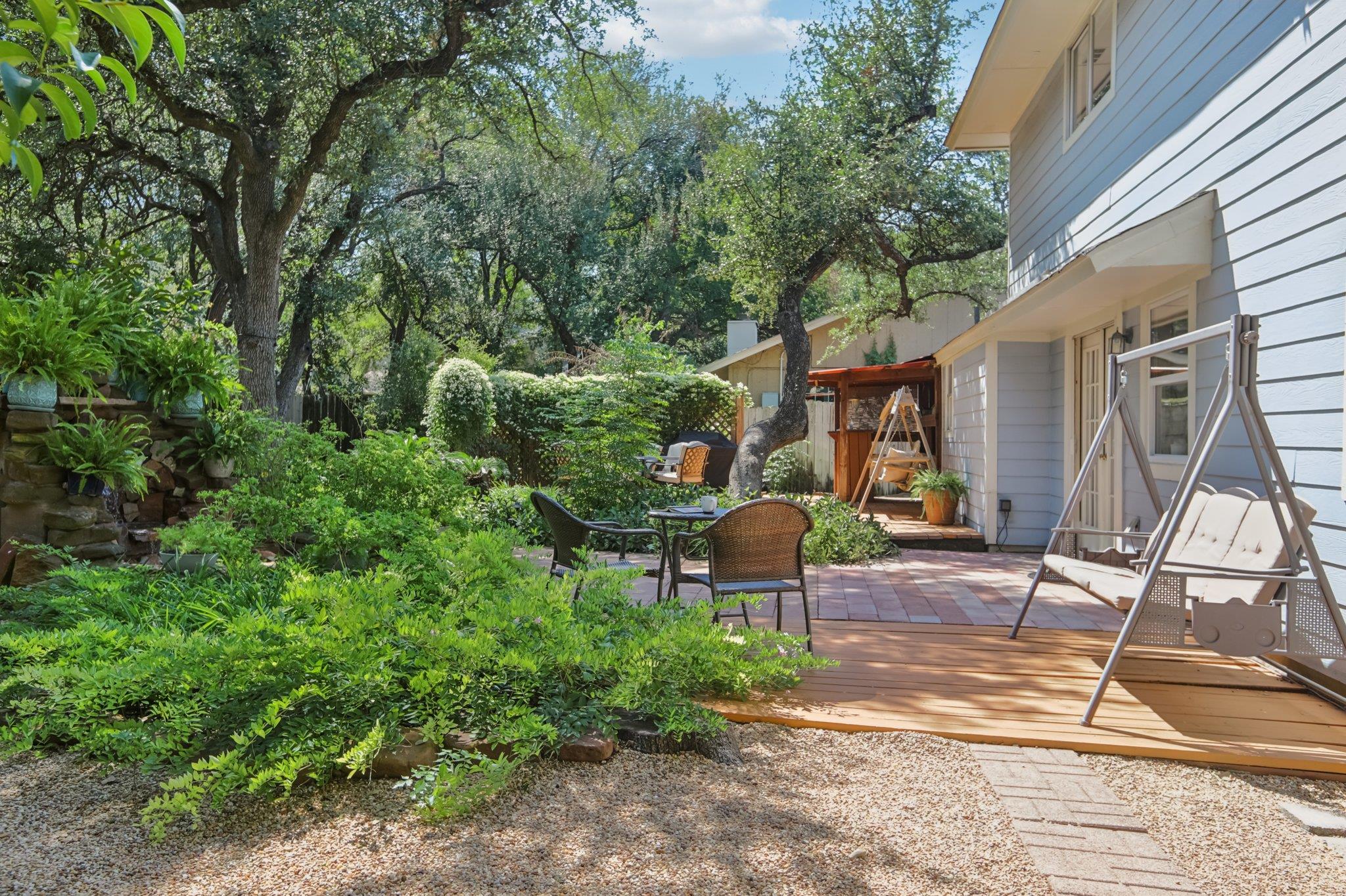 4107 Adelphi LN