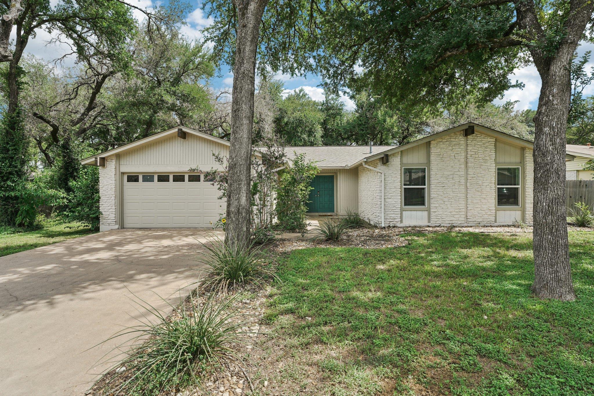 10403 Doering LN
