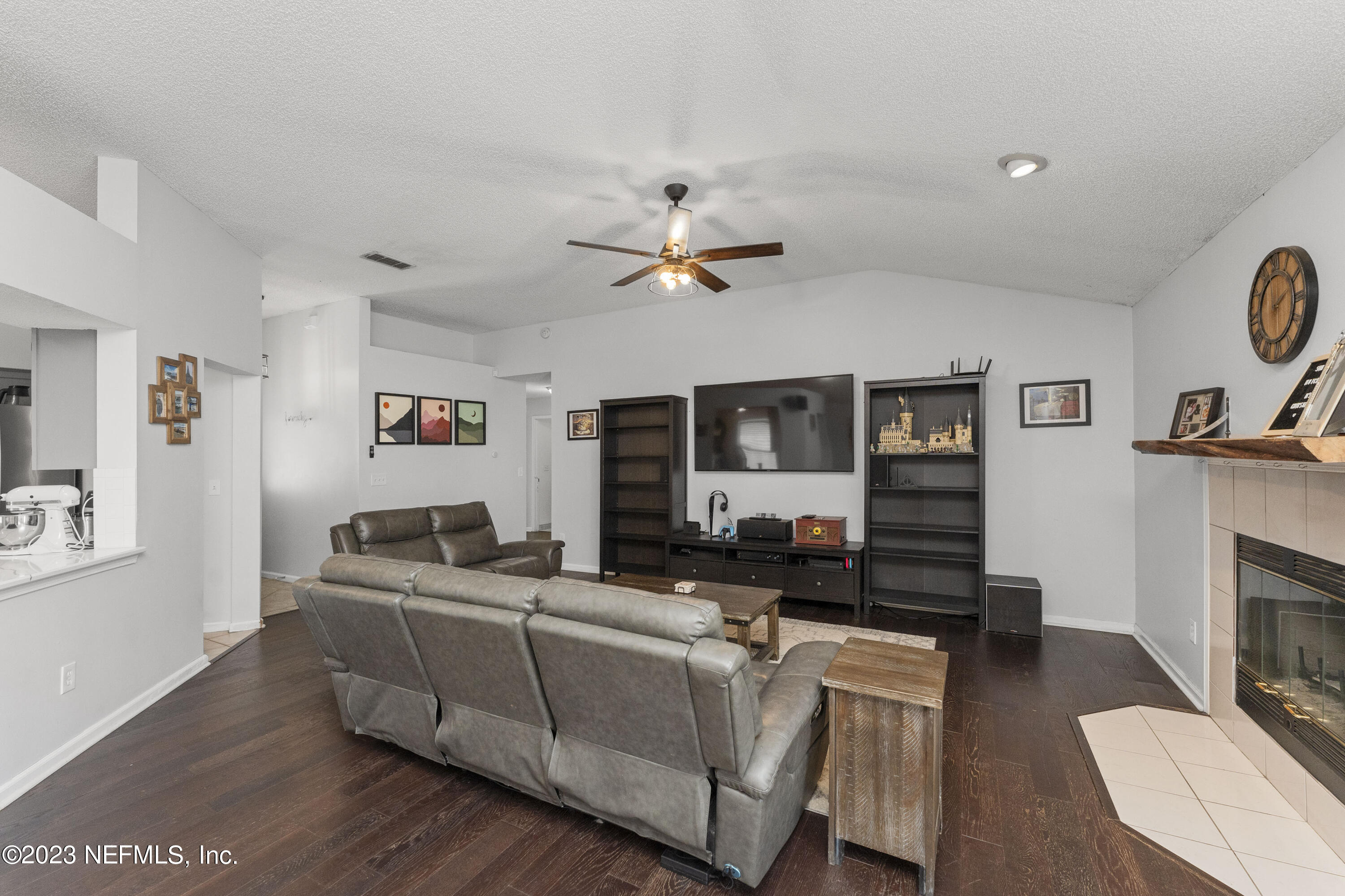 9013 BRIDGECREEK Drive