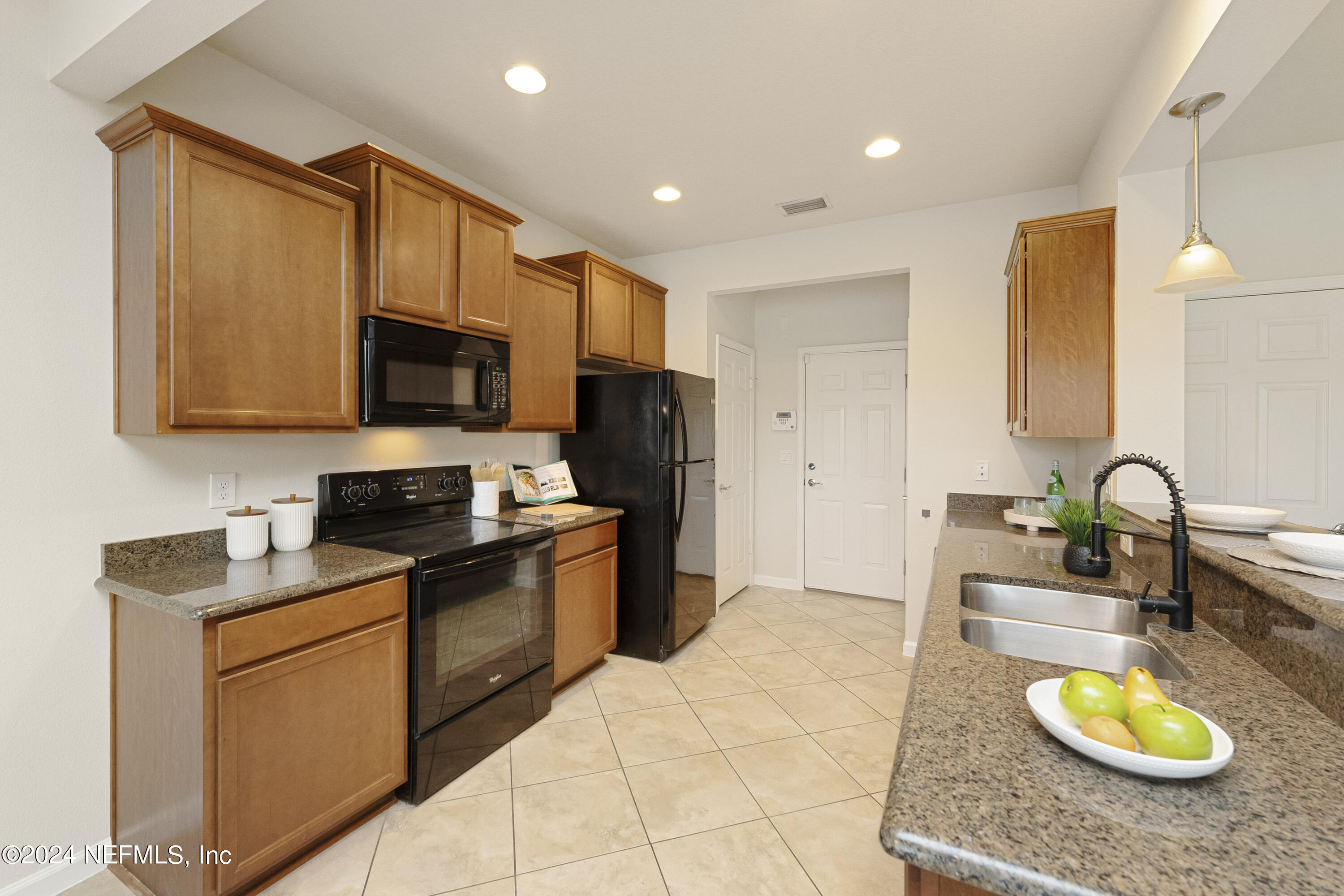 13407 ISLA VISTA Drive