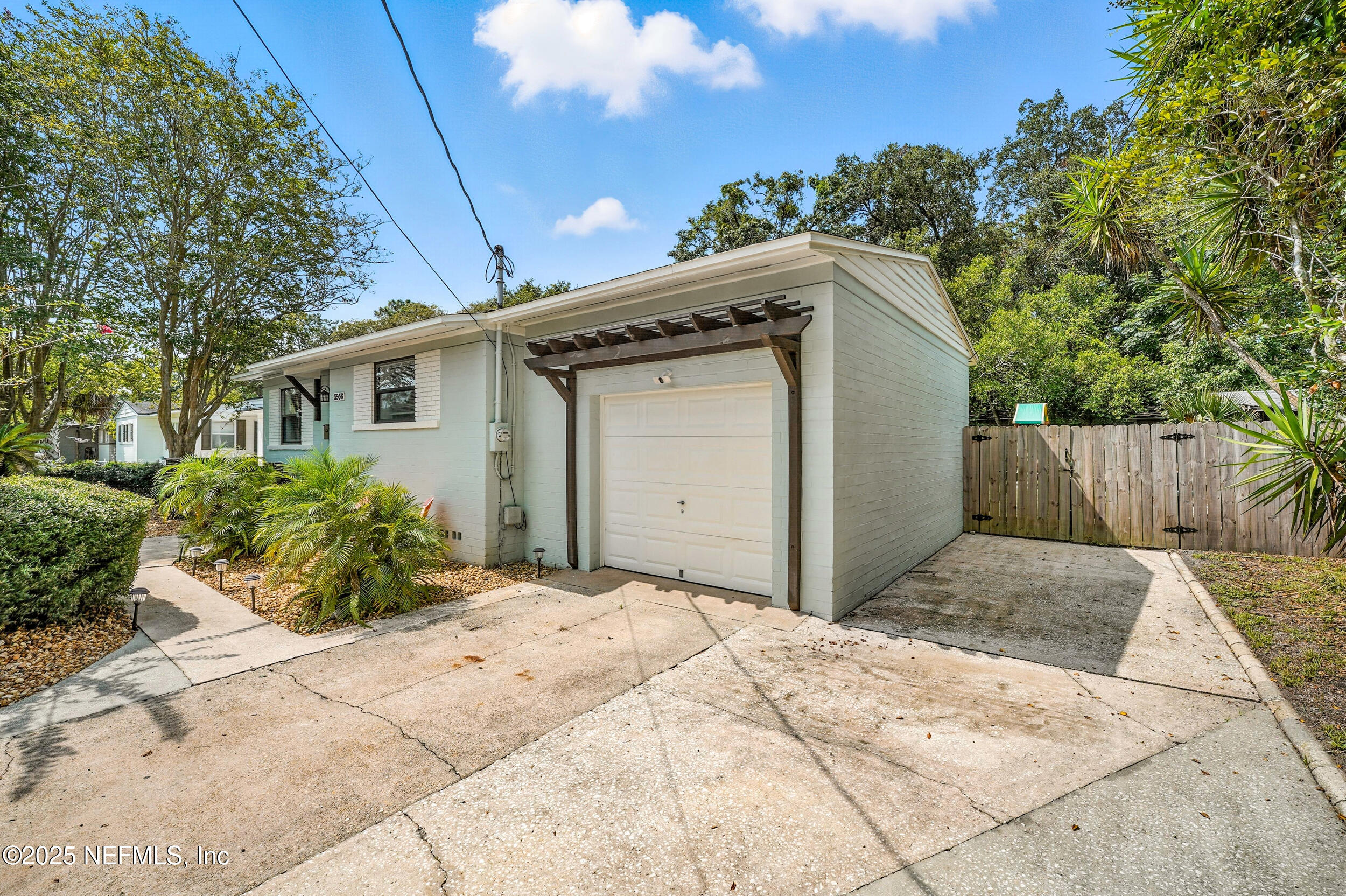 3956 MARIANNA Road