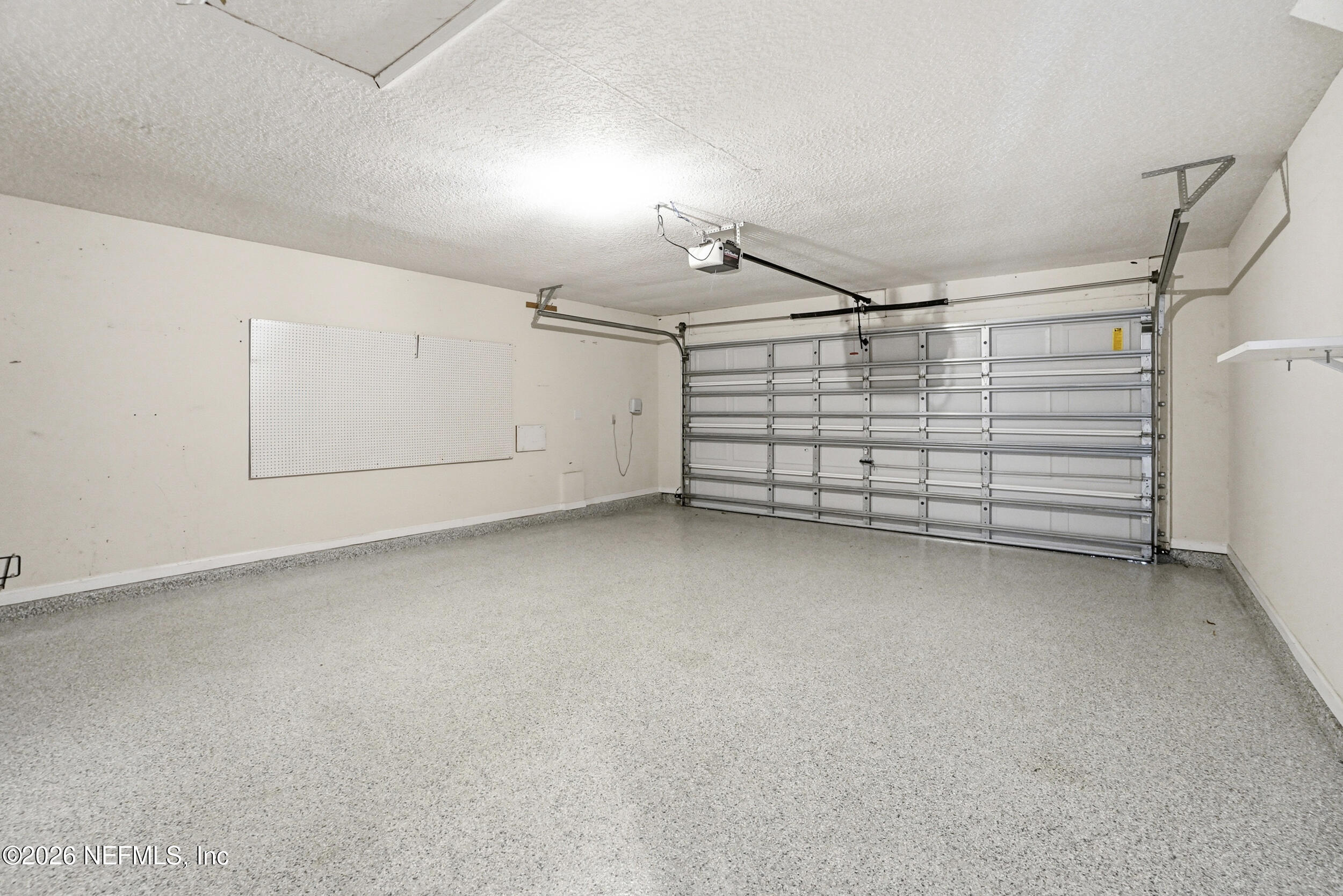 3933 VICTORIA LAKES Drive S