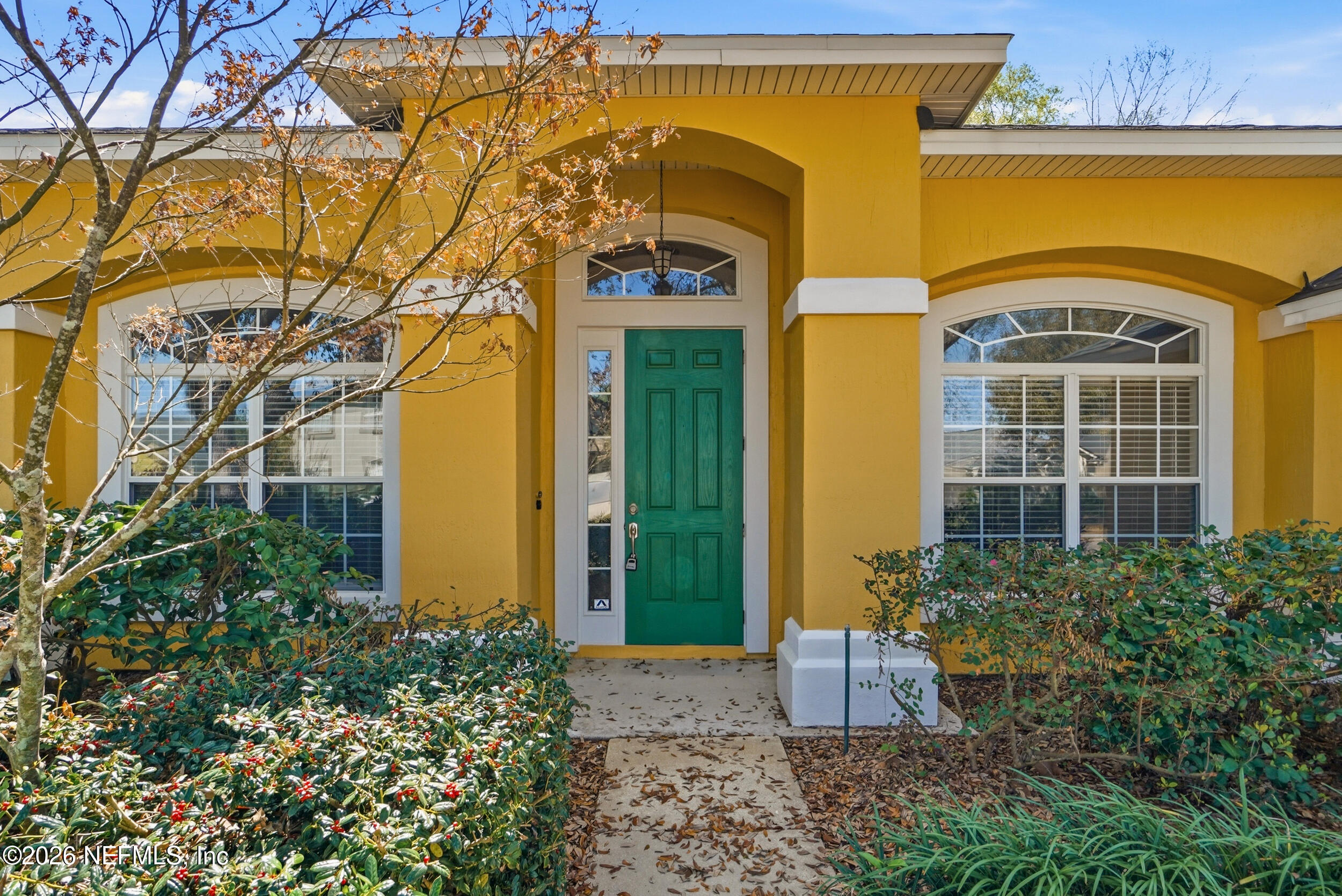 3933 VICTORIA LAKES Drive S