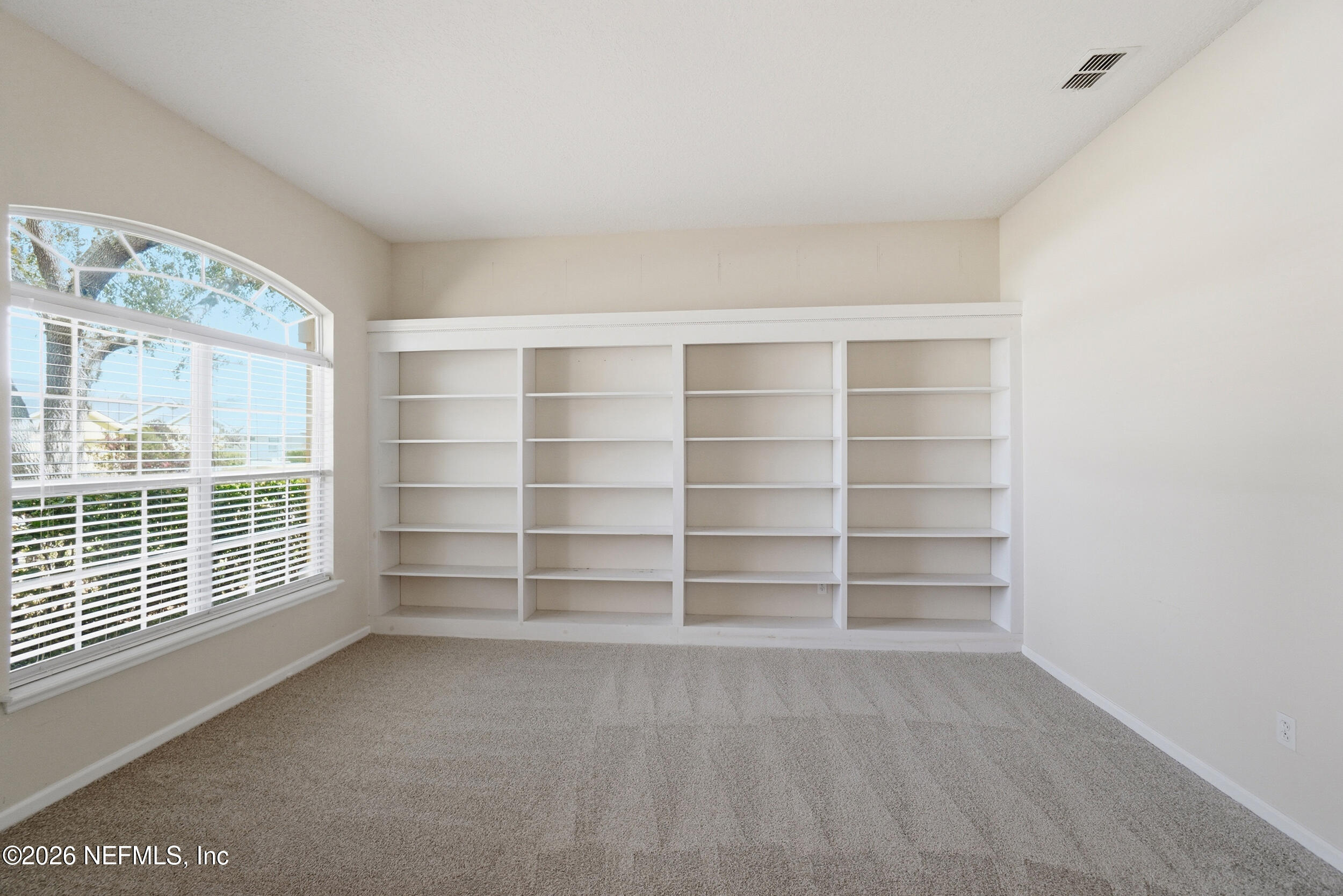 3933 VICTORIA LAKES Drive S