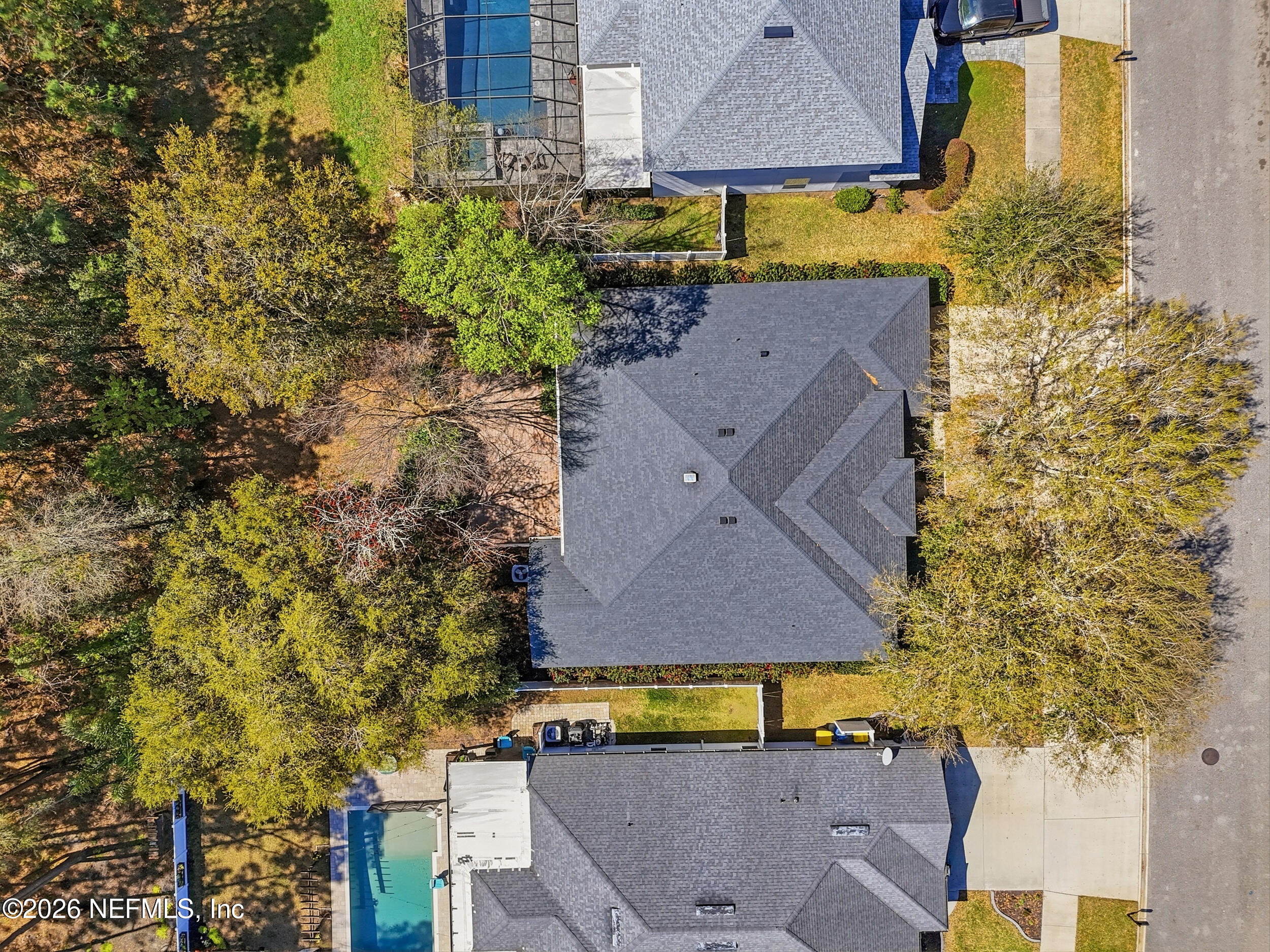 3933 VICTORIA LAKES Drive S