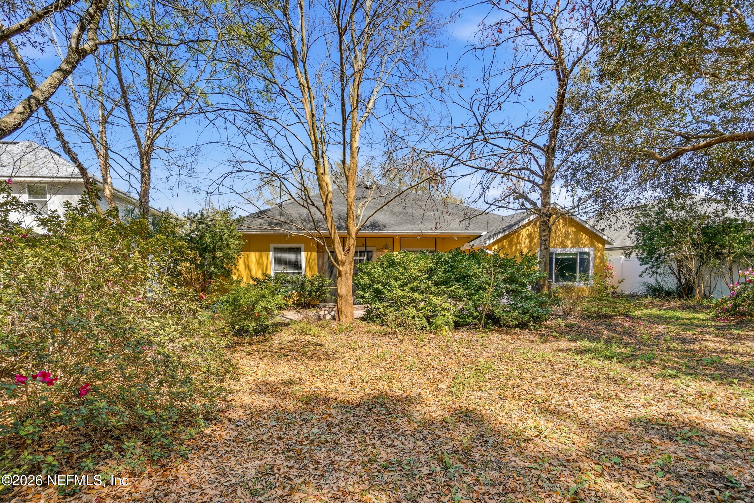 3933 VICTORIA LAKES Drive S