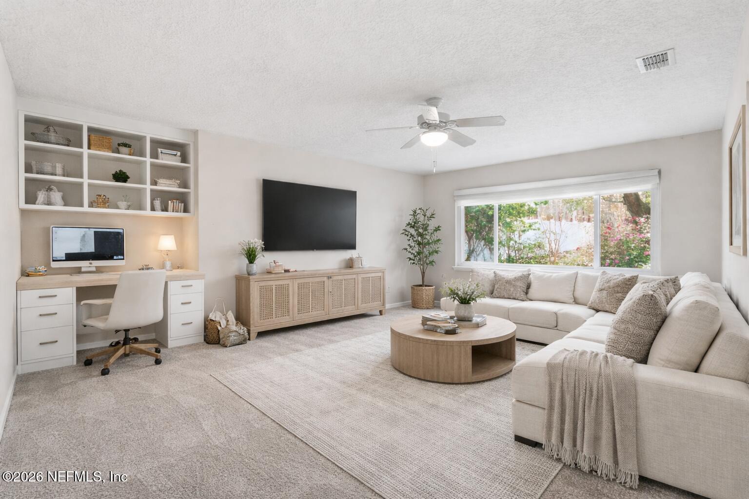 3933 VICTORIA LAKES Drive S