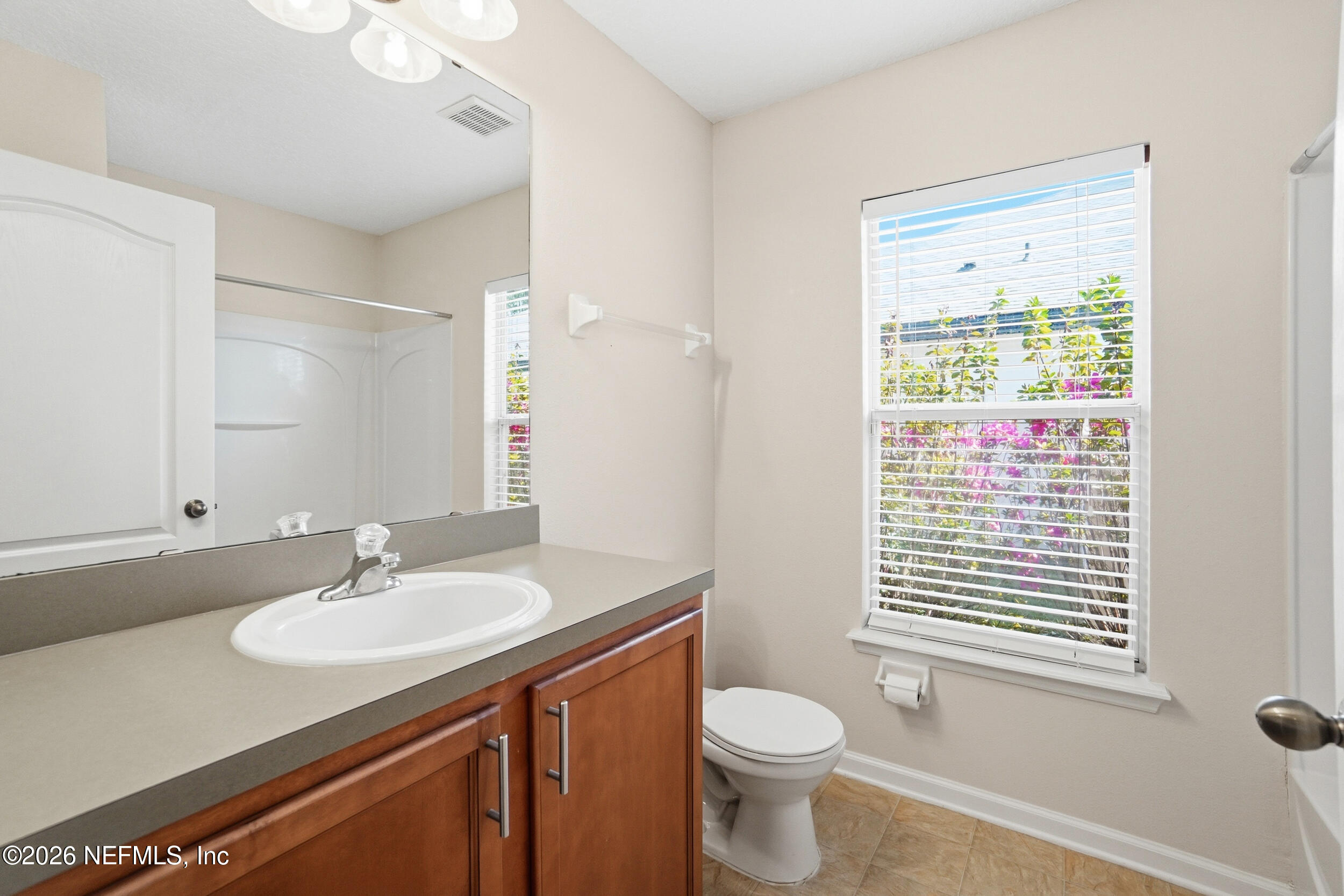 3933 VICTORIA LAKES Drive S