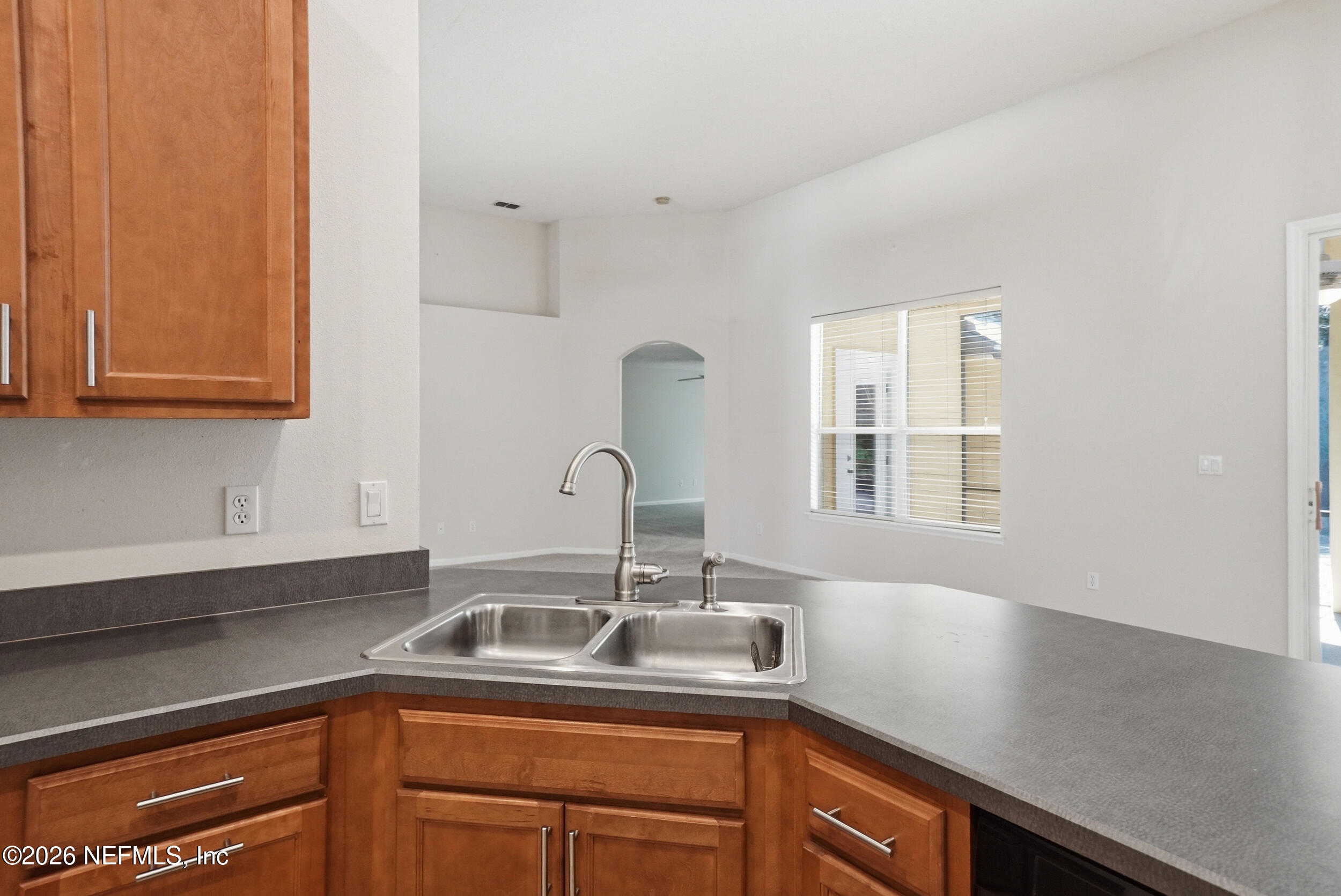 3933 VICTORIA LAKES Drive S