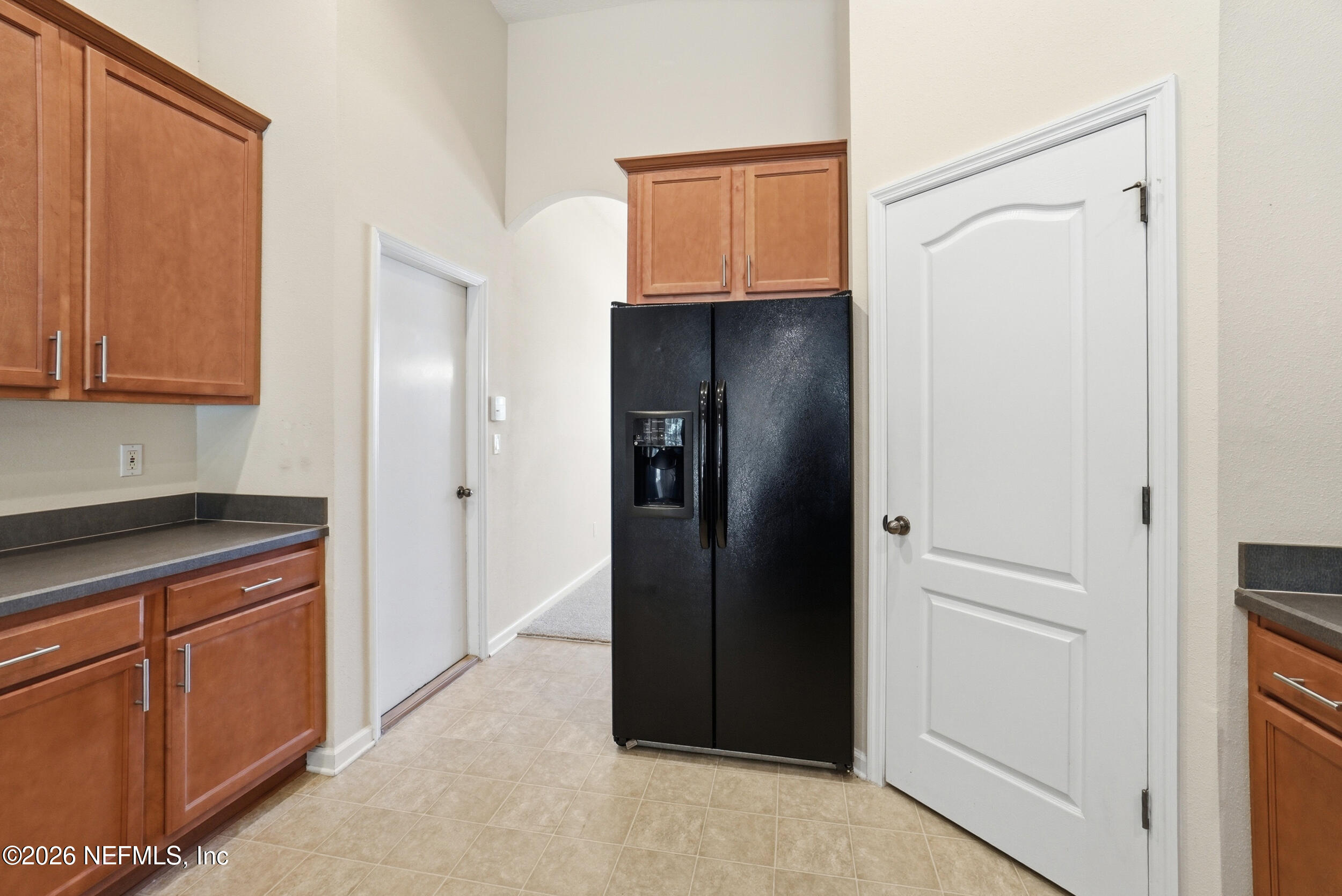 3933 VICTORIA LAKES Drive S