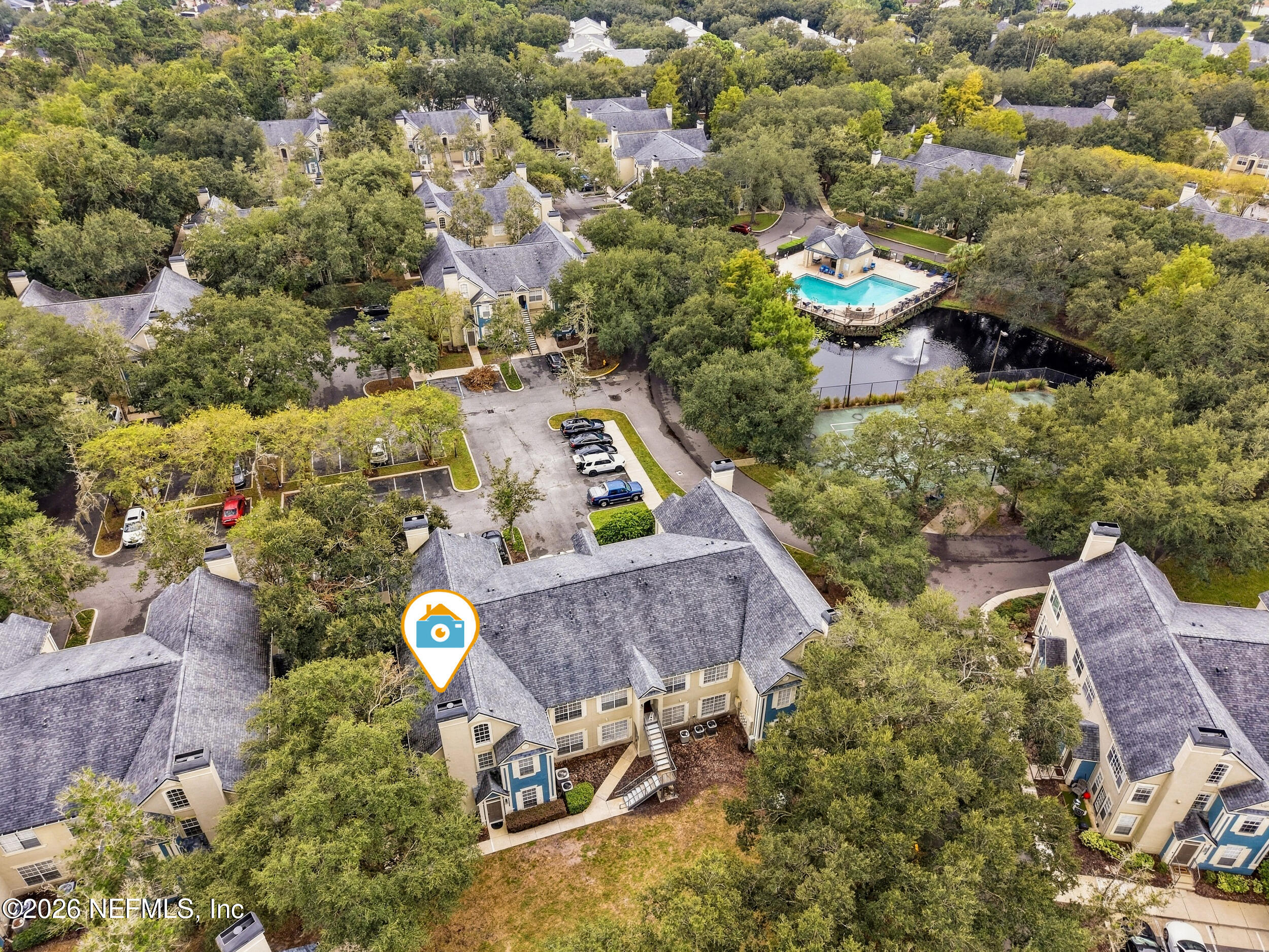 13703 N RICHMOND PARK Drive N 2109