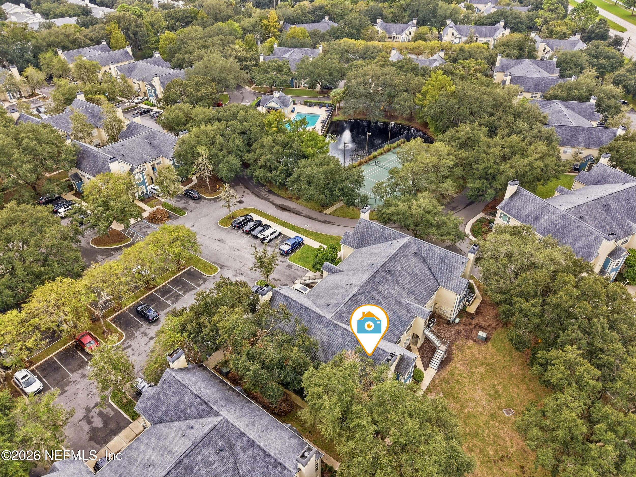 13703 N RICHMOND PARK Drive N 2109