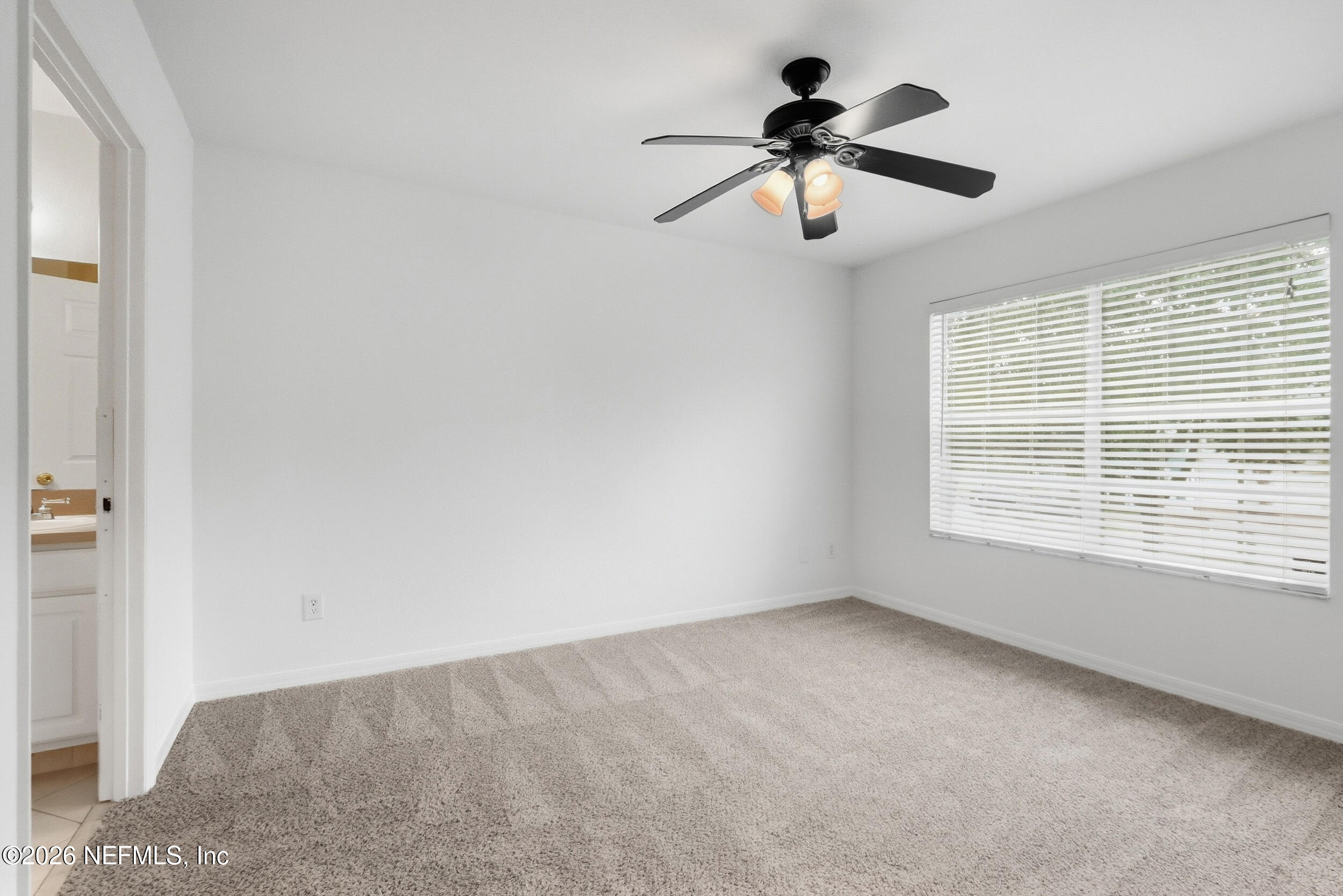 13703 N RICHMOND PARK Drive N 2109