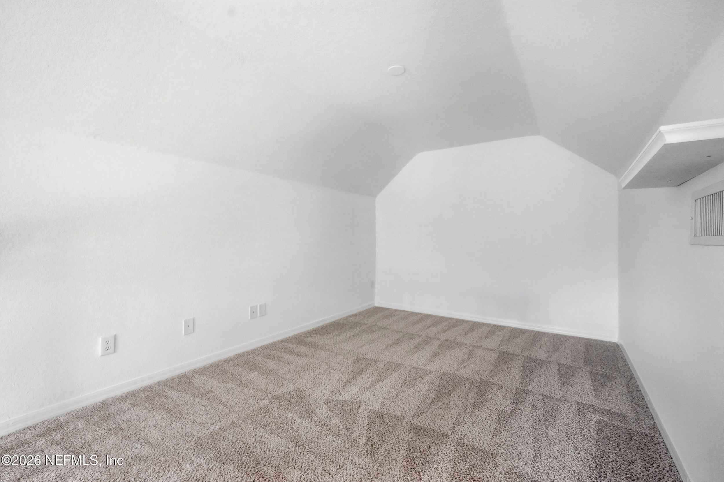 13703 N RICHMOND PARK Drive N 2109